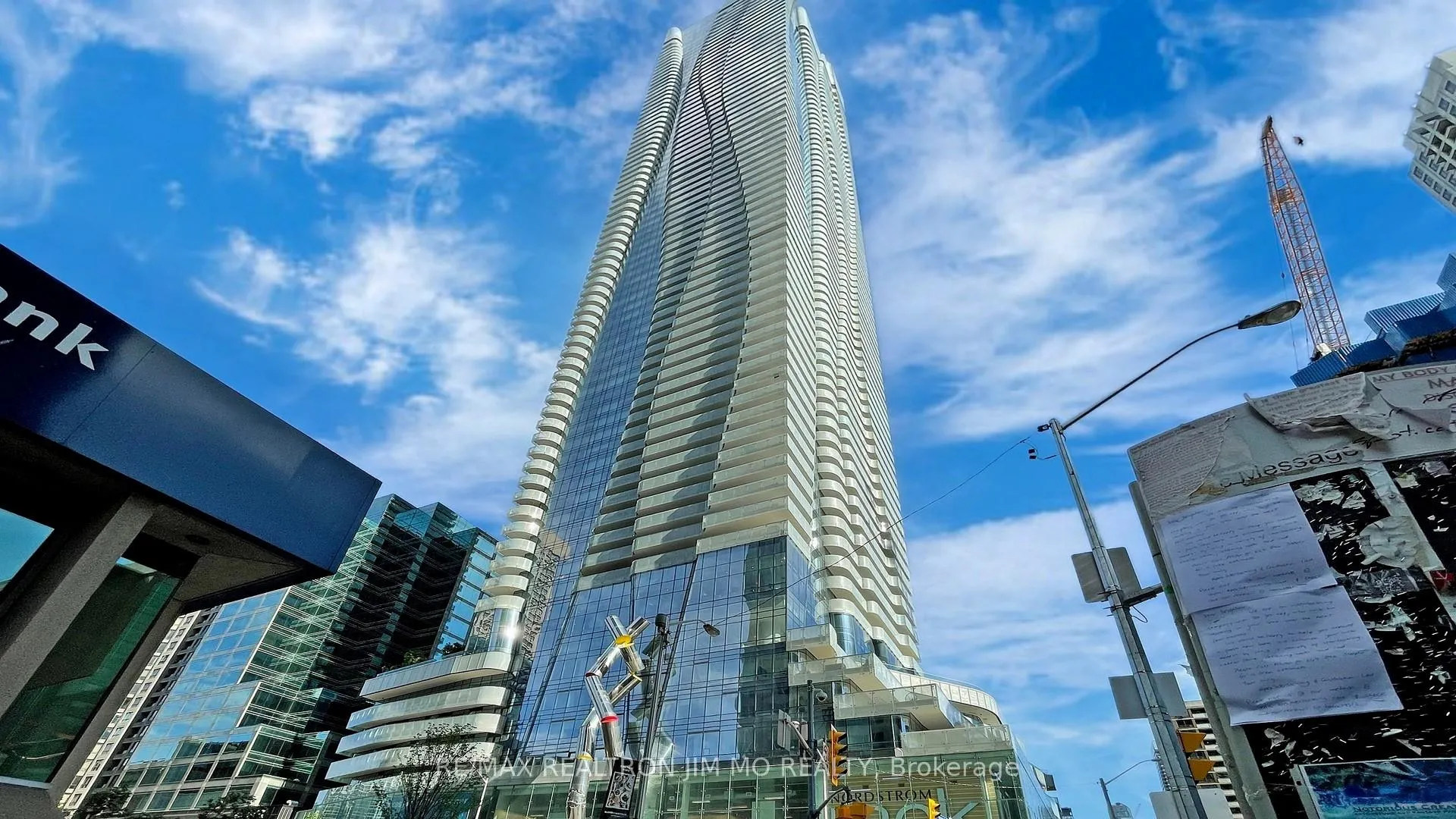 Photo 1 of Unit 1712, 1 Bloor Street E, Toronto, Church-Yonge Corridor — HOMEH
