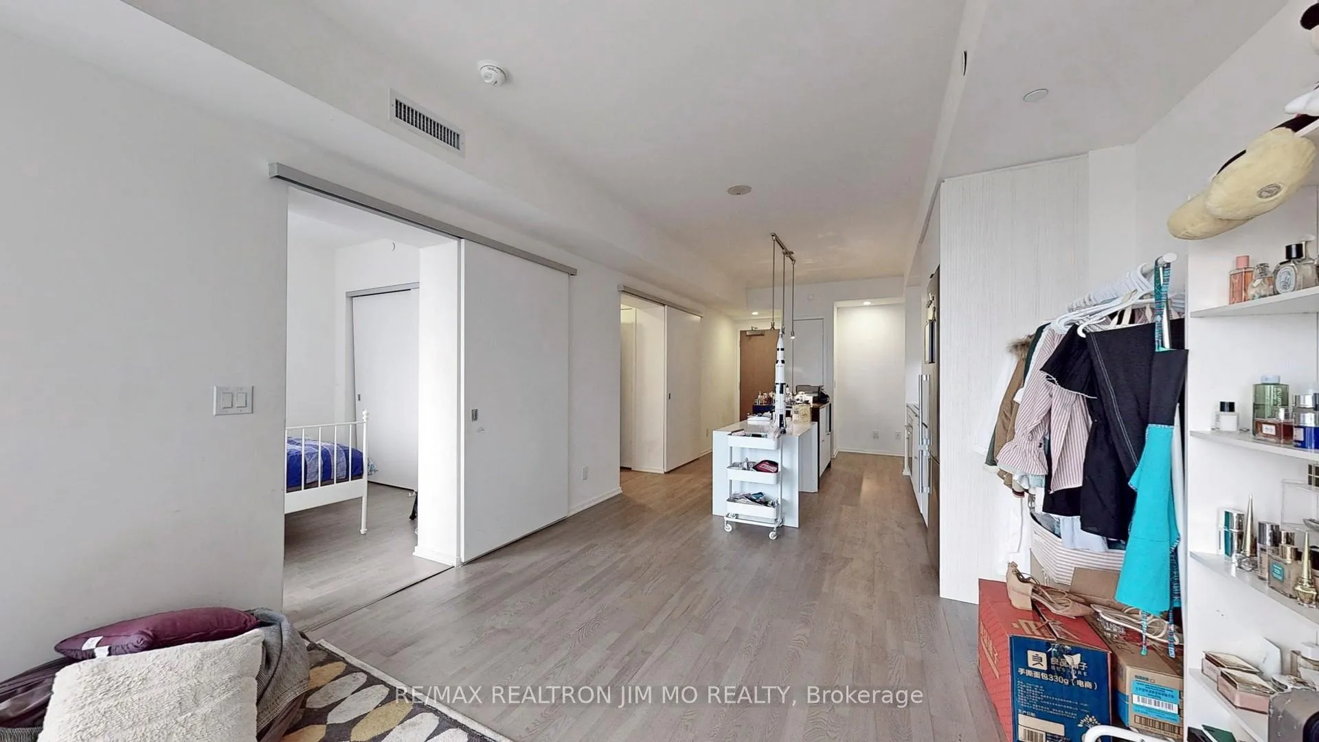Photo 6 of Unit 1712, 1 Bloor Street E, Toronto, Church-Yonge Corridor — HOMEH