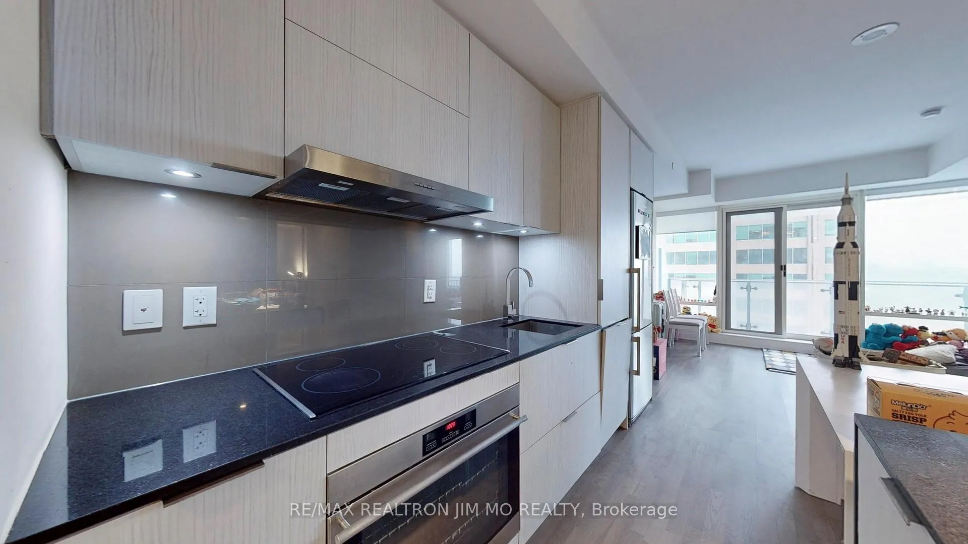 Photo 9 of Unit 1712, 1 Bloor Street E, Toronto, Church-Yonge Corridor — HOMEH
