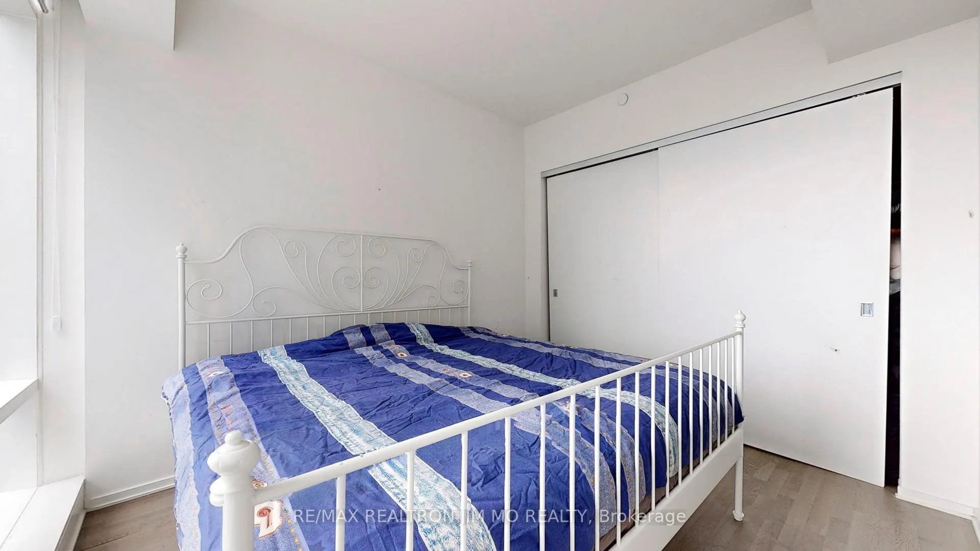 Photo 13 of Unit 1712, 1 Bloor Street E, Toronto, Church-Yonge Corridor — HOMEH