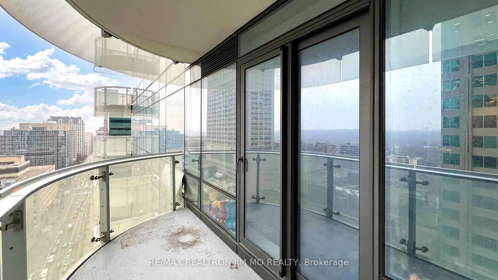 Photo 18 of Unit 1712, 1 Bloor Street E, Toronto, Church-Yonge Corridor — HOMEH