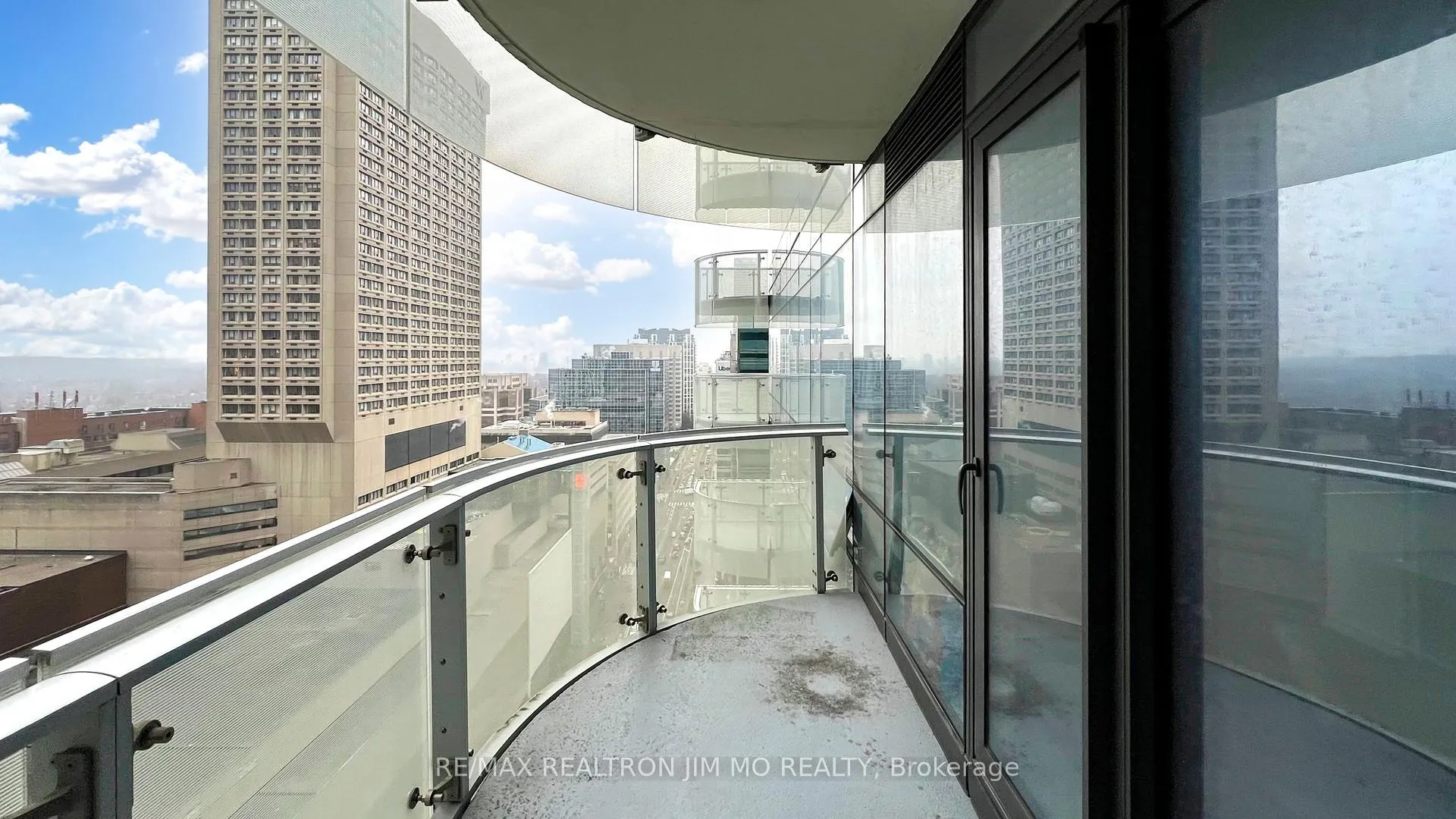 Photo 19 of Unit 1712, 1 Bloor Street E, Toronto, Church-Yonge Corridor — HOMEH