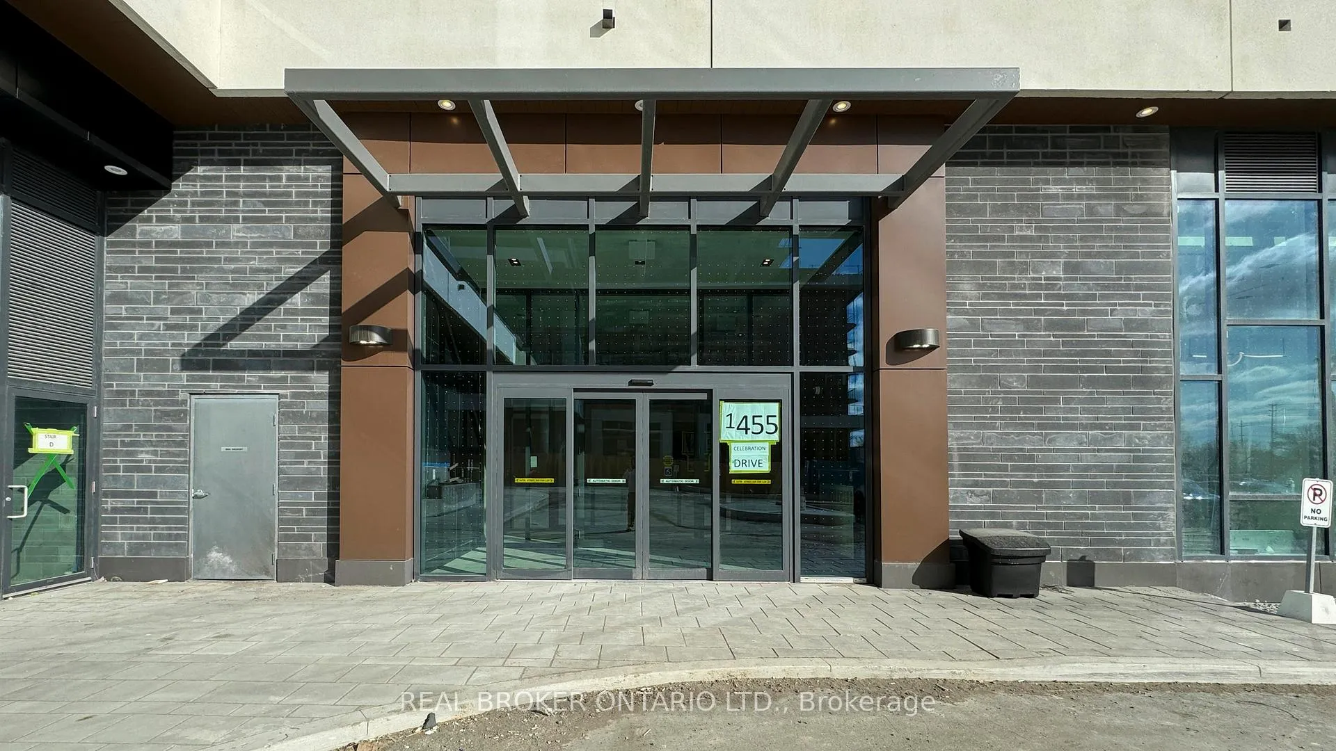 Photo 2 of Unit 1501, 1455 Celebration Drive, Pickering, Bay Ridges — HOMEH
