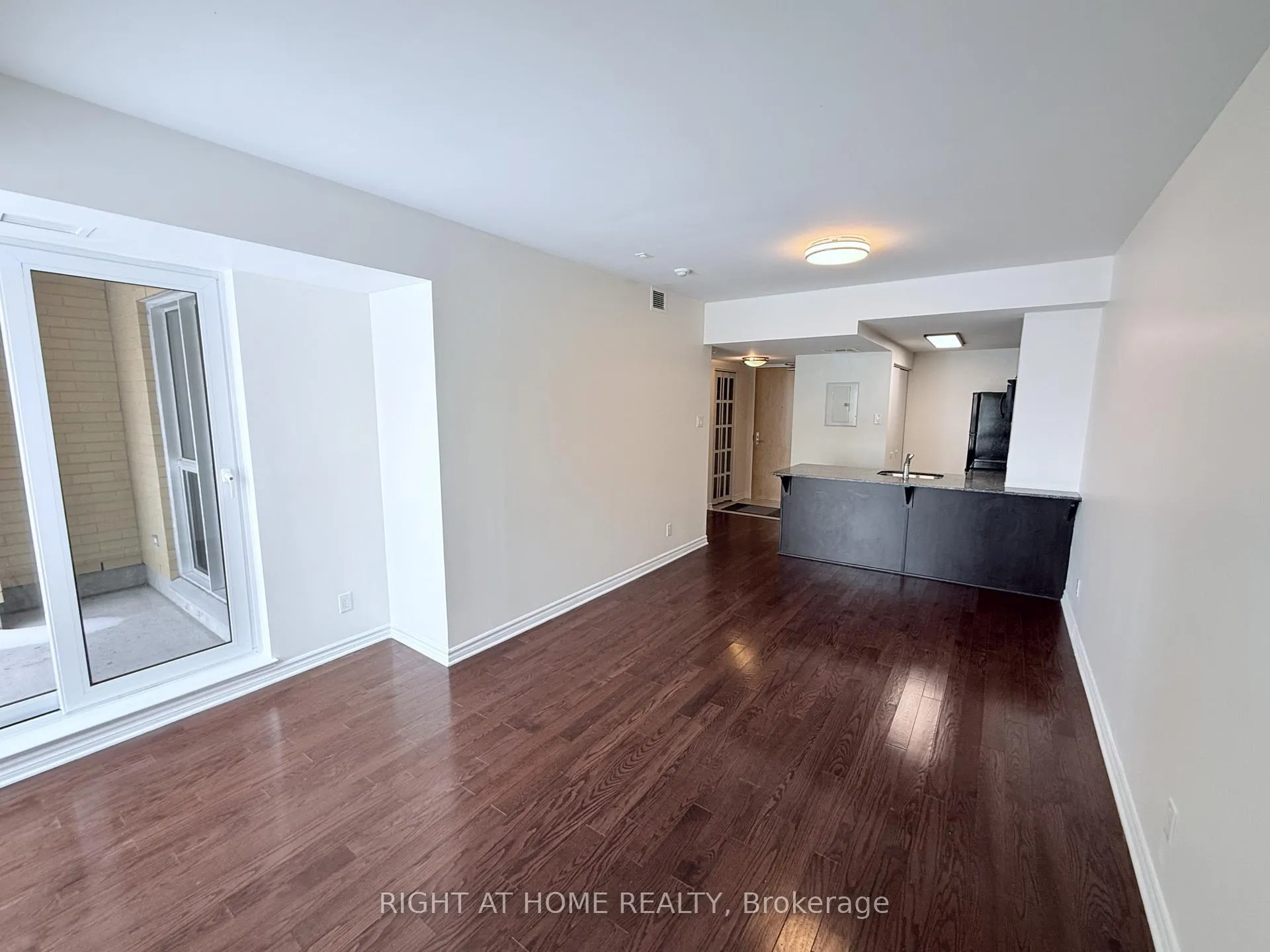 Photo 6 of Unit 319, 250 Lett Street, Ottawa, West Centre Town — HOMEH