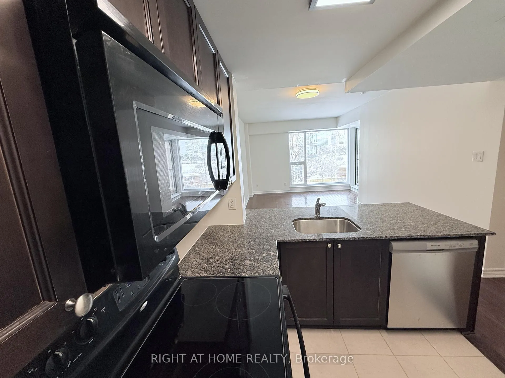 Photo 9 of Unit 319, 250 Lett Street, Ottawa, West Centre Town — HOMEH