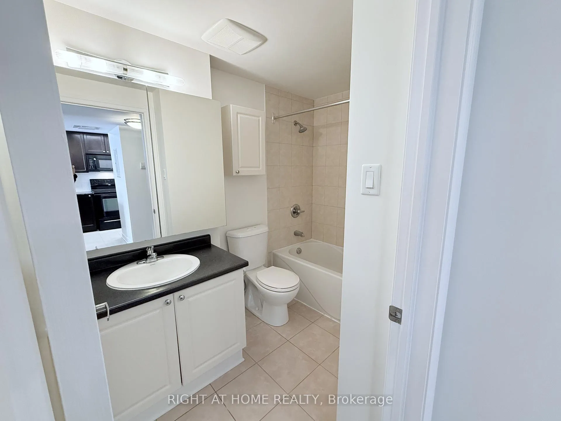 Photo 10 of Unit 319, 250 Lett Street, Ottawa, West Centre Town — HOMEH