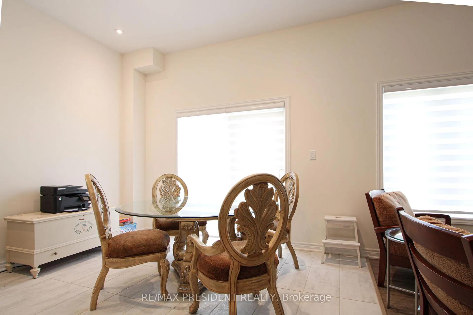 Photo 13 of 3911 Koenig Road, Burlington, Alton — HOMEH
