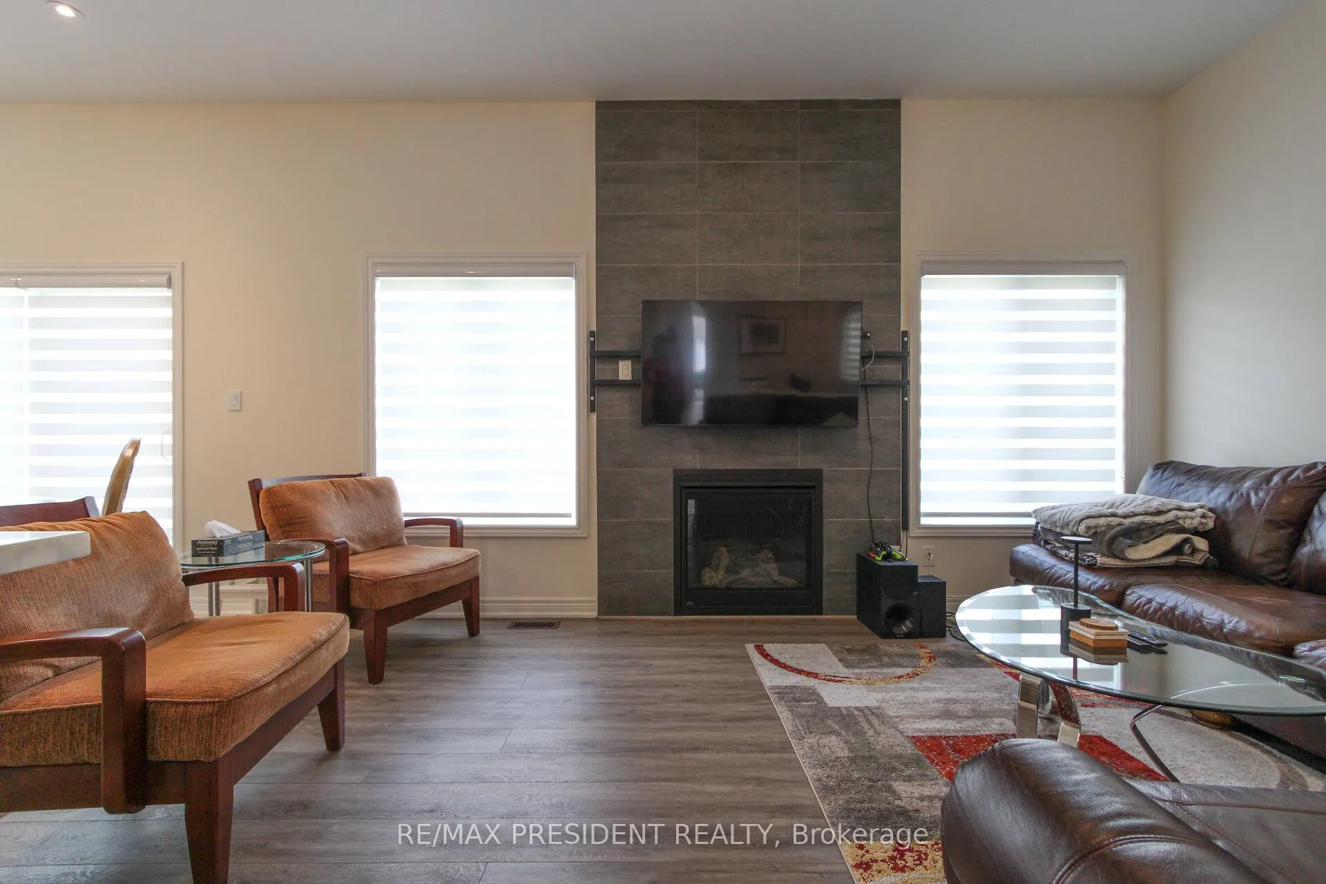 Photo 16 of 3911 Koenig Road, Burlington, Alton — HOMEH