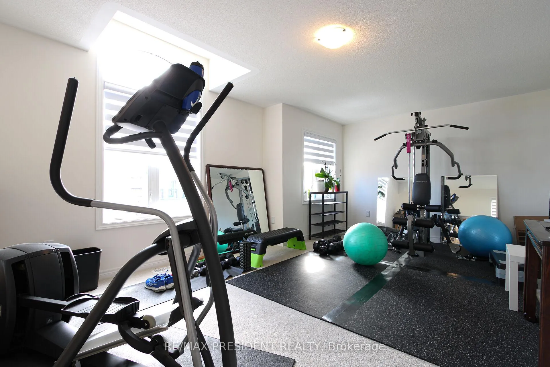 Photo 21 of 3911 Koenig Road, Burlington, Alton — HOMEH