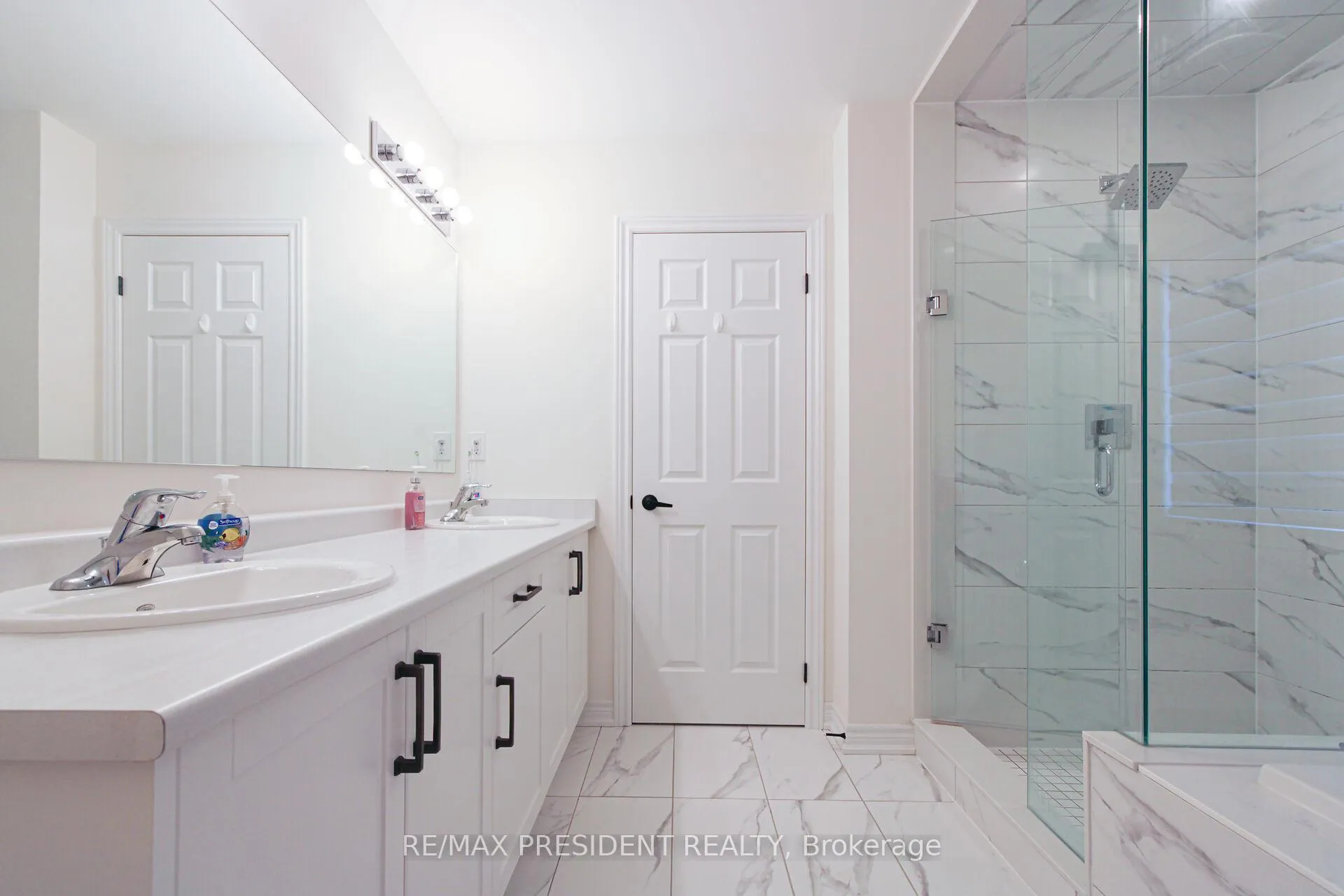 Photo 24 of 3911 Koenig Road, Burlington, Alton — HOMEH