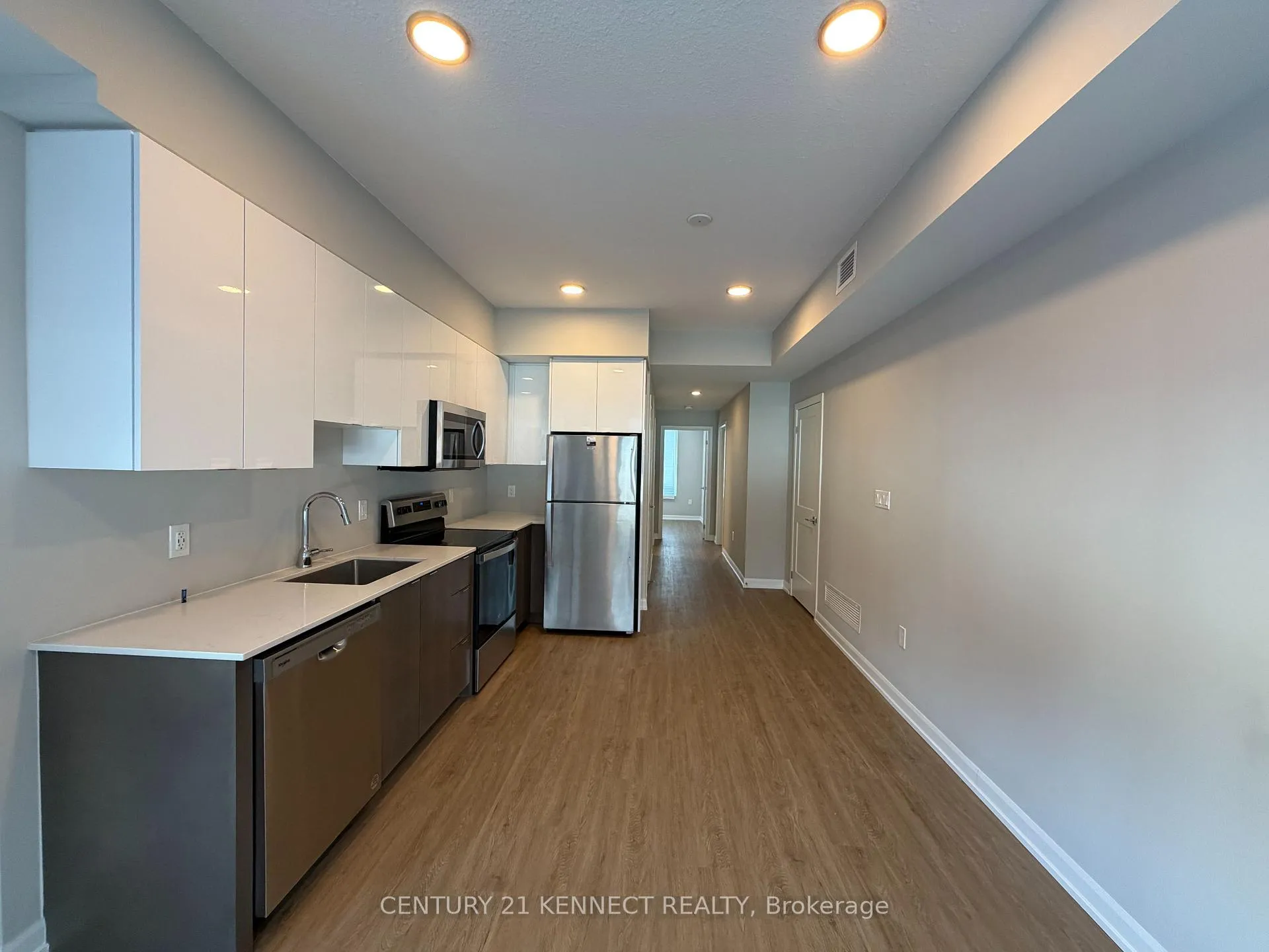 Photo 3 of Unit 202, 708 Woolwich Street, Guelph, Riverside Park — HOMEH