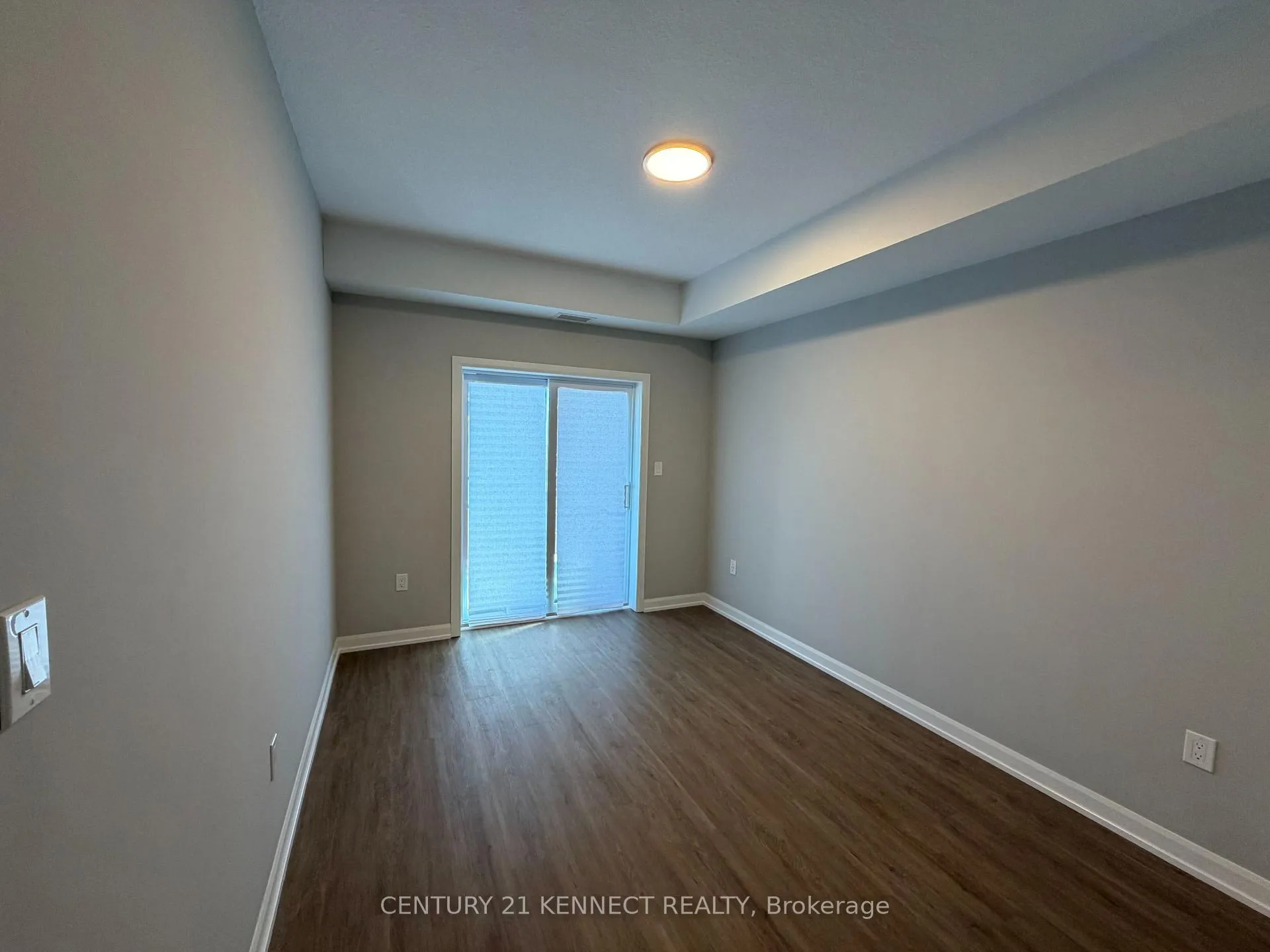 Photo 12 of Unit 202, 708 Woolwich Street, Guelph, Riverside Park — HOMEH