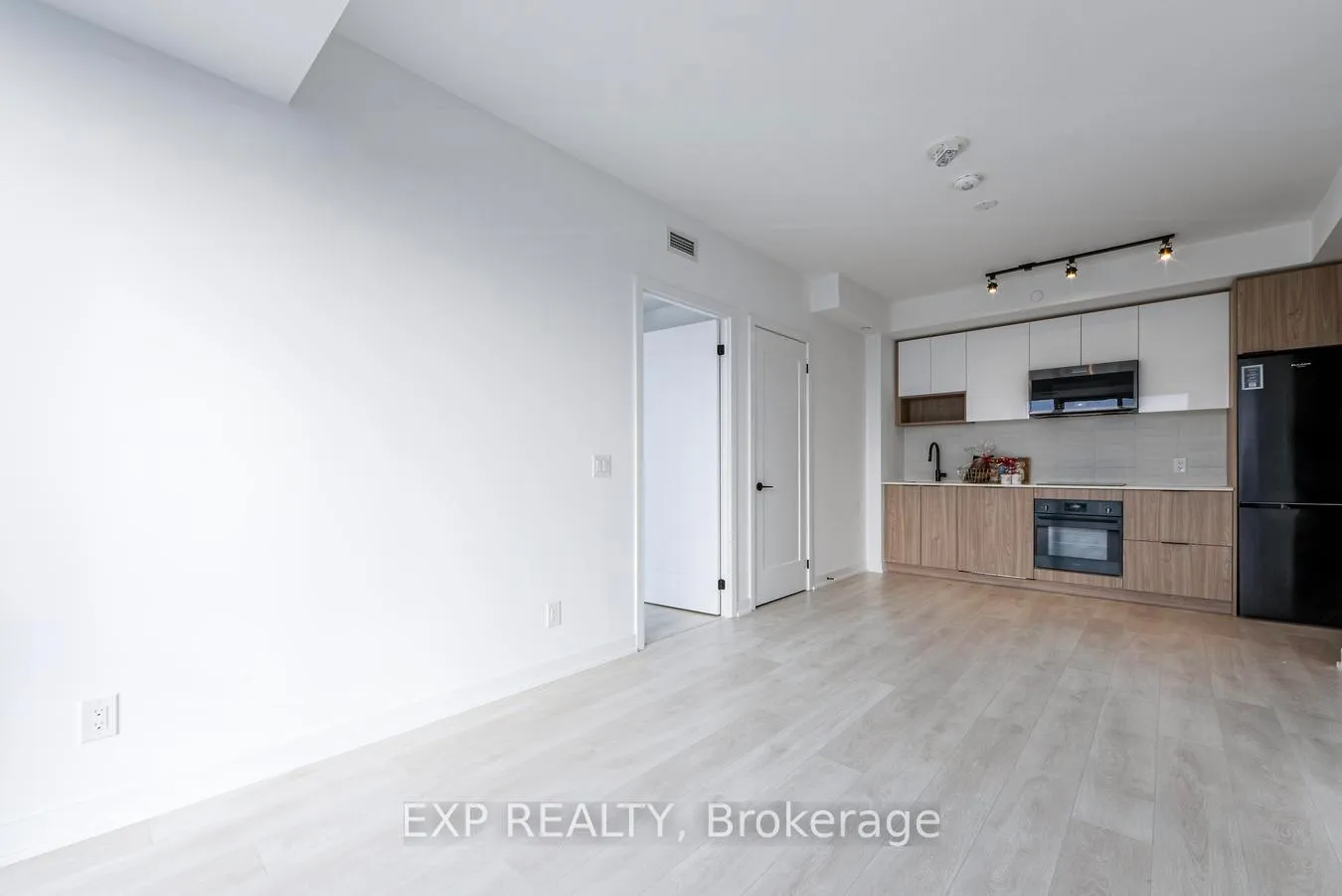 Photo 6 of Unit 3708, 5 Defries Street, Toronto, Regent Park — HOMEH