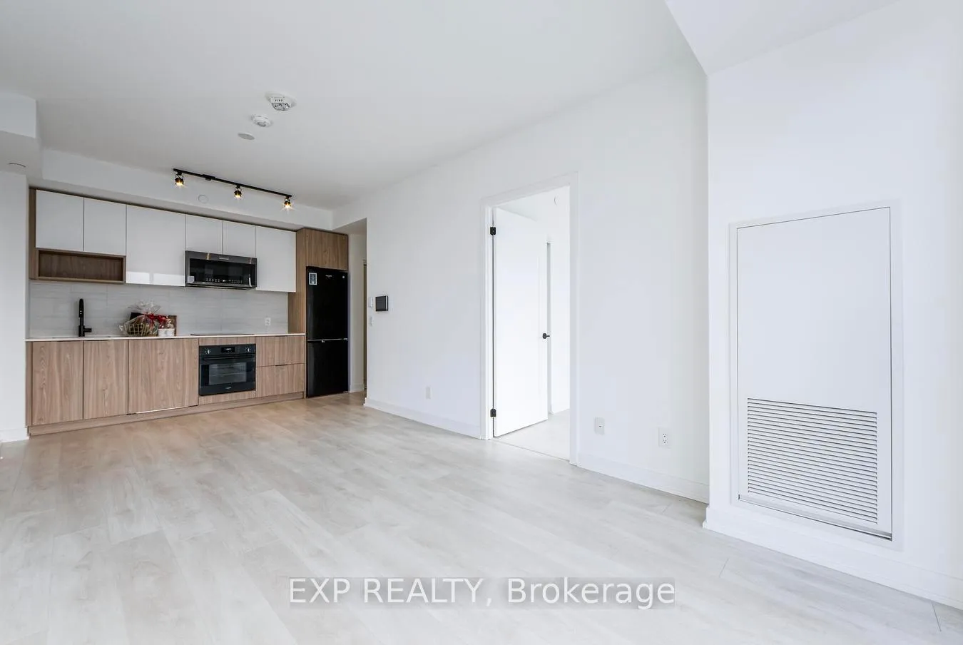 Photo 16 of Unit 3708, 5 Defries Street, Toronto, Regent Park — HOMEH