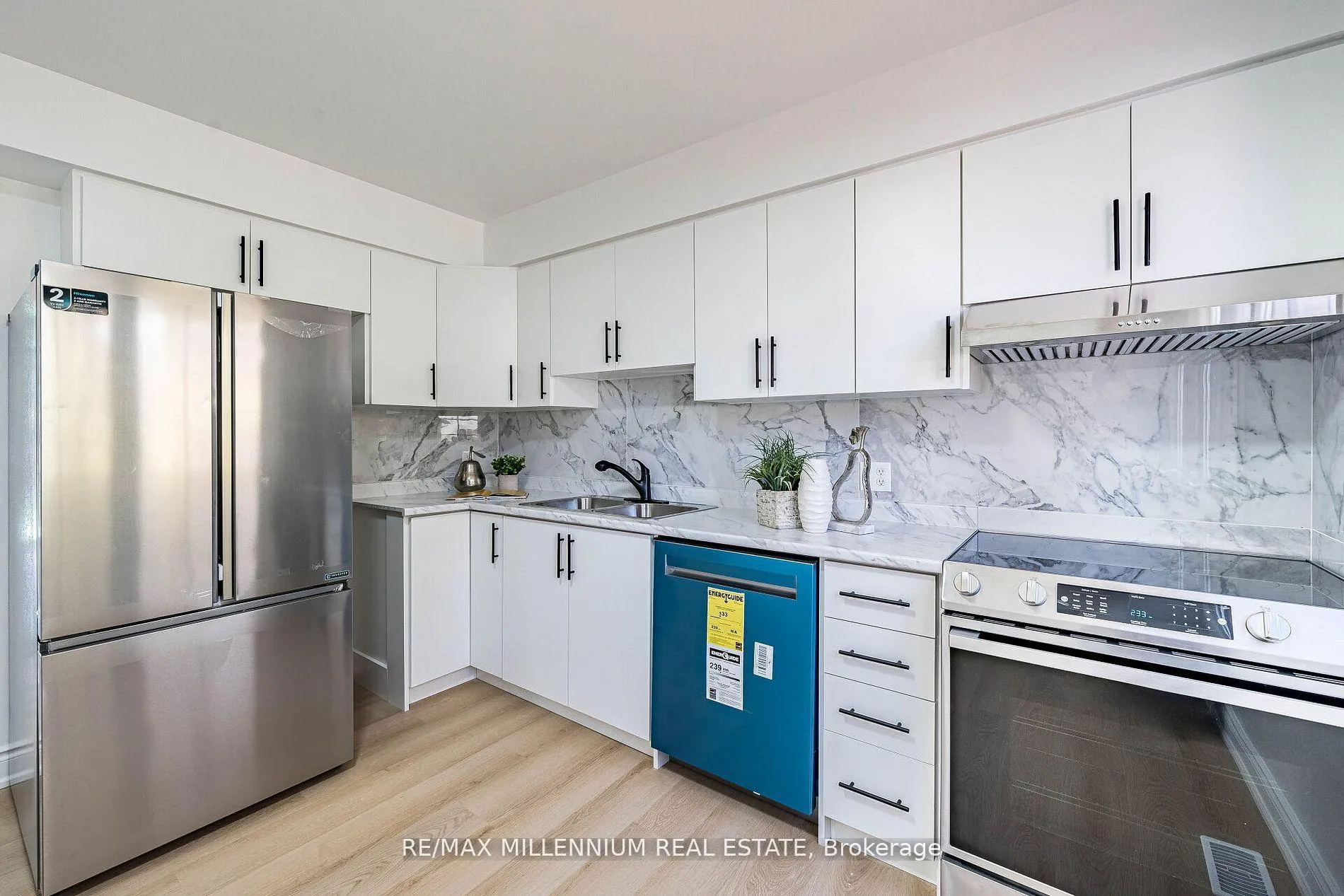 Photo 8 of 985 Central Park Boulevard N, Oshawa, Centennial — HOMEH