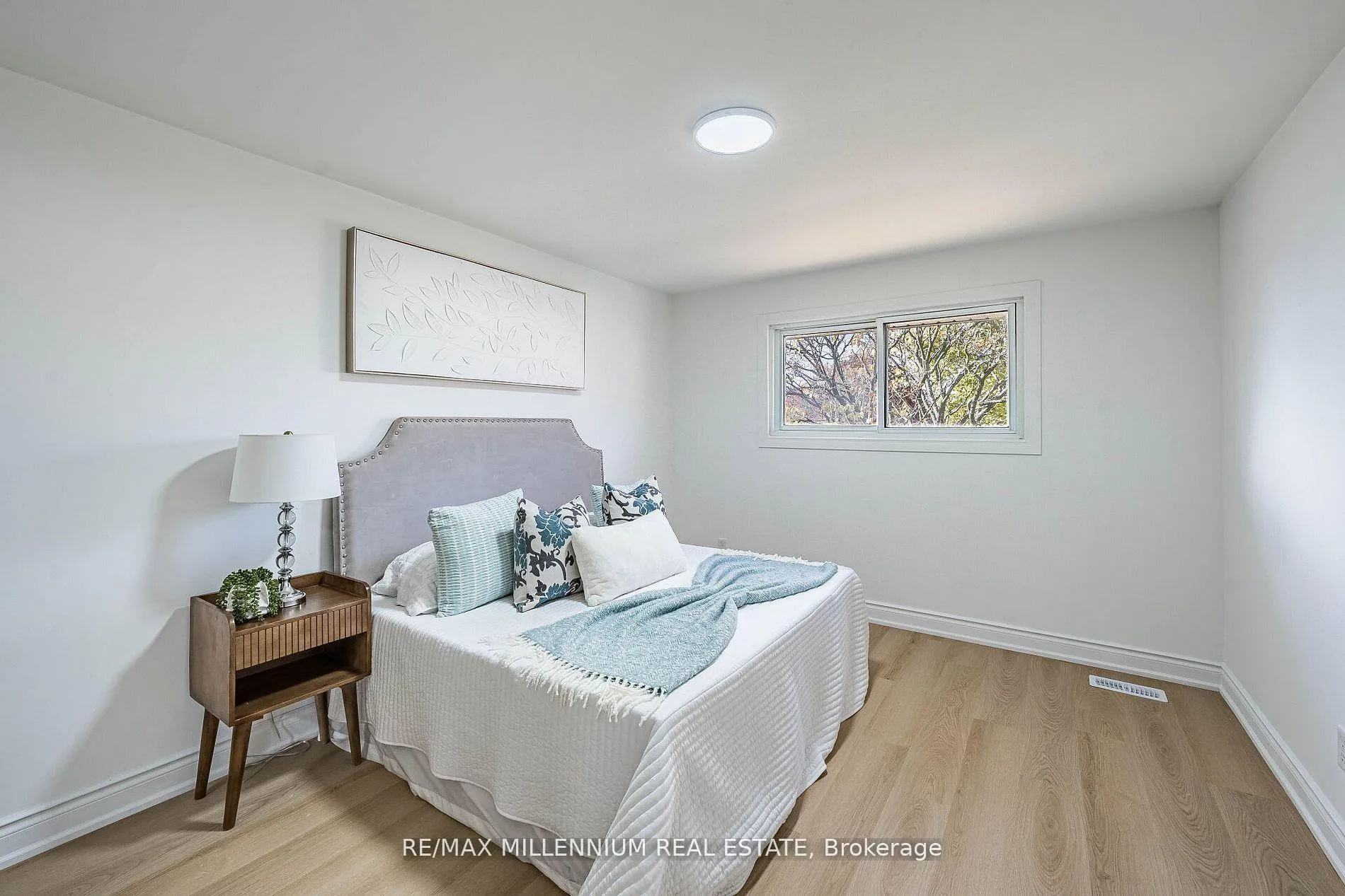 Photo 27 of 985 Central Park Boulevard N, Oshawa, Centennial — HOMEH