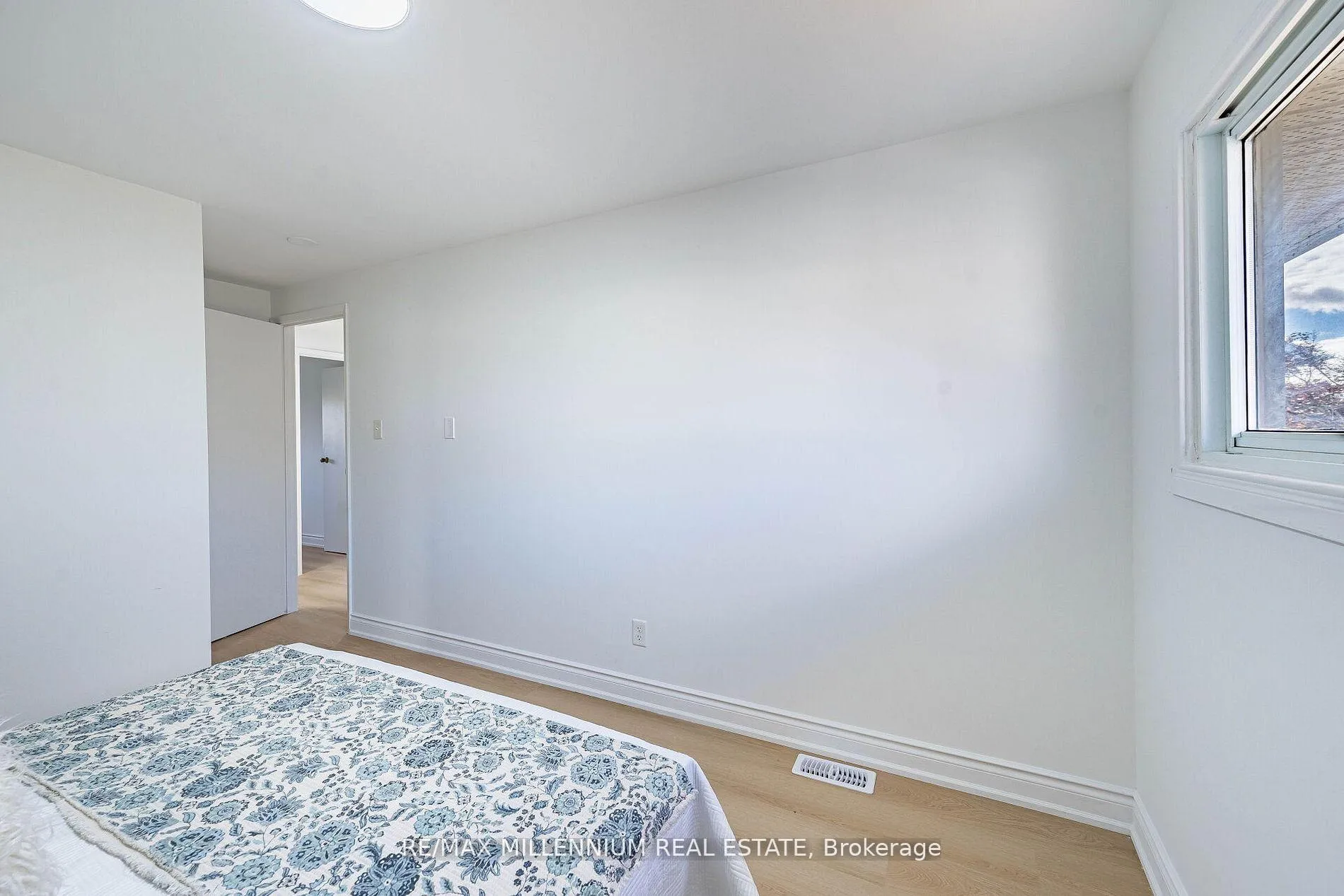 Photo 30 of 985 Central Park Boulevard N, Oshawa, Centennial — HOMEH