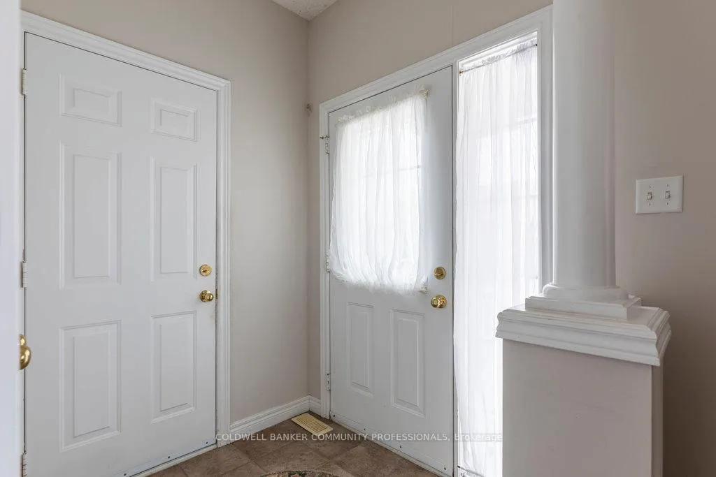 Photo 4 of Unit 35, 130 Southbrook Drive, Hamilton, Binbrook — HOMEH