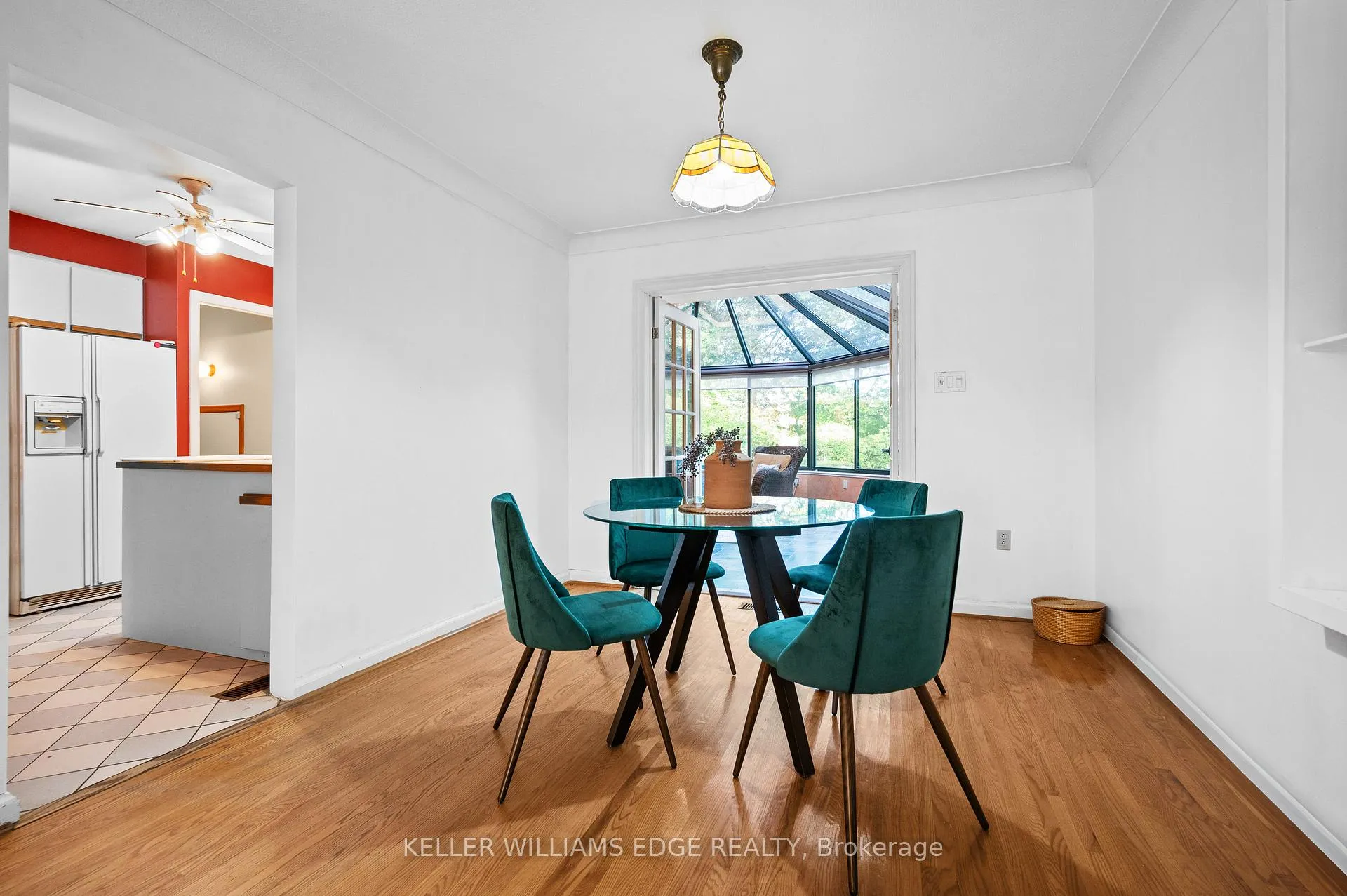 Photo 7 of 38 Osler Drive, Hamilton, Dundas — HOMEH