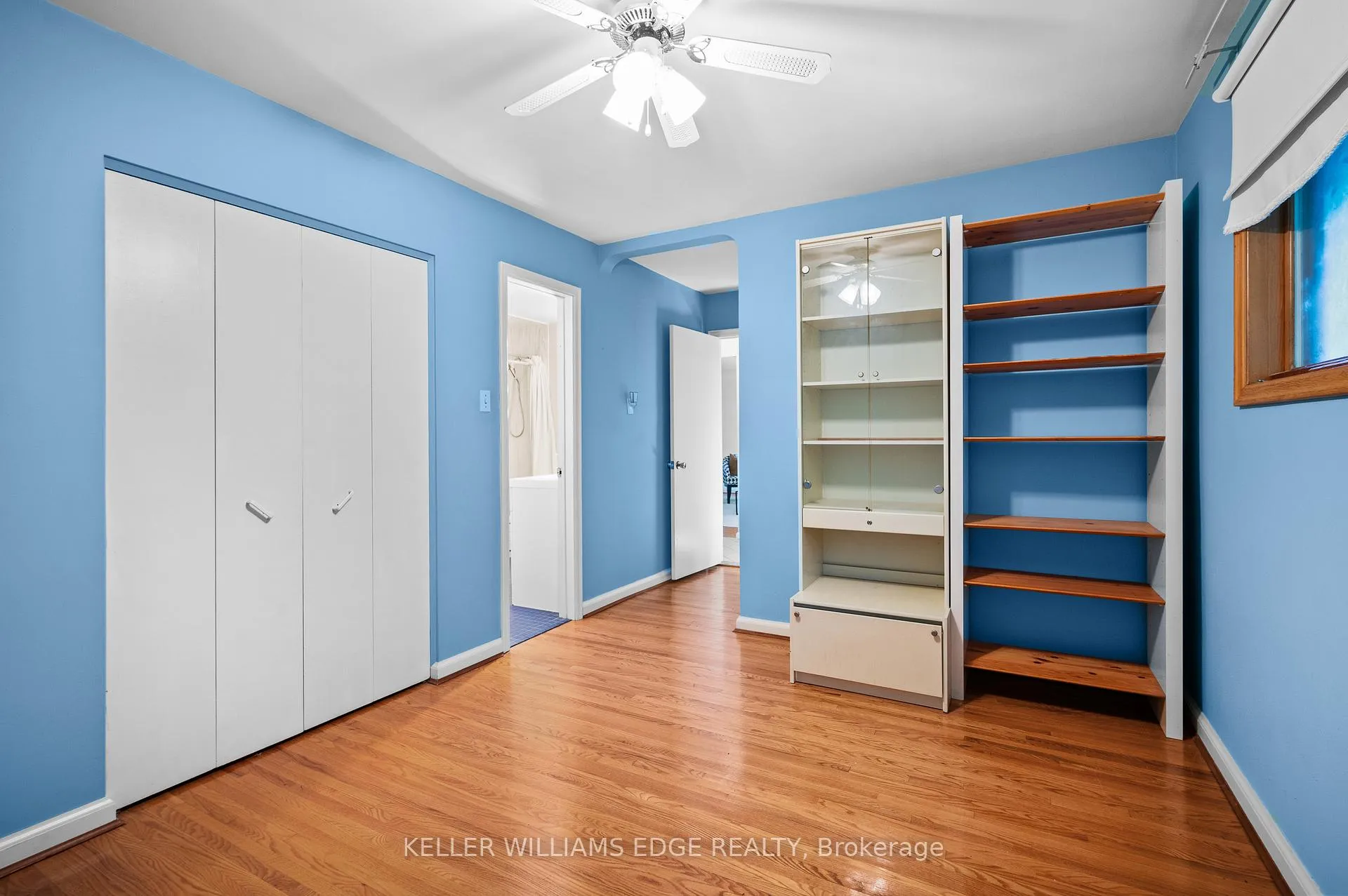 Photo 16 of 38 Osler Drive, Hamilton, Dundas — HOMEH