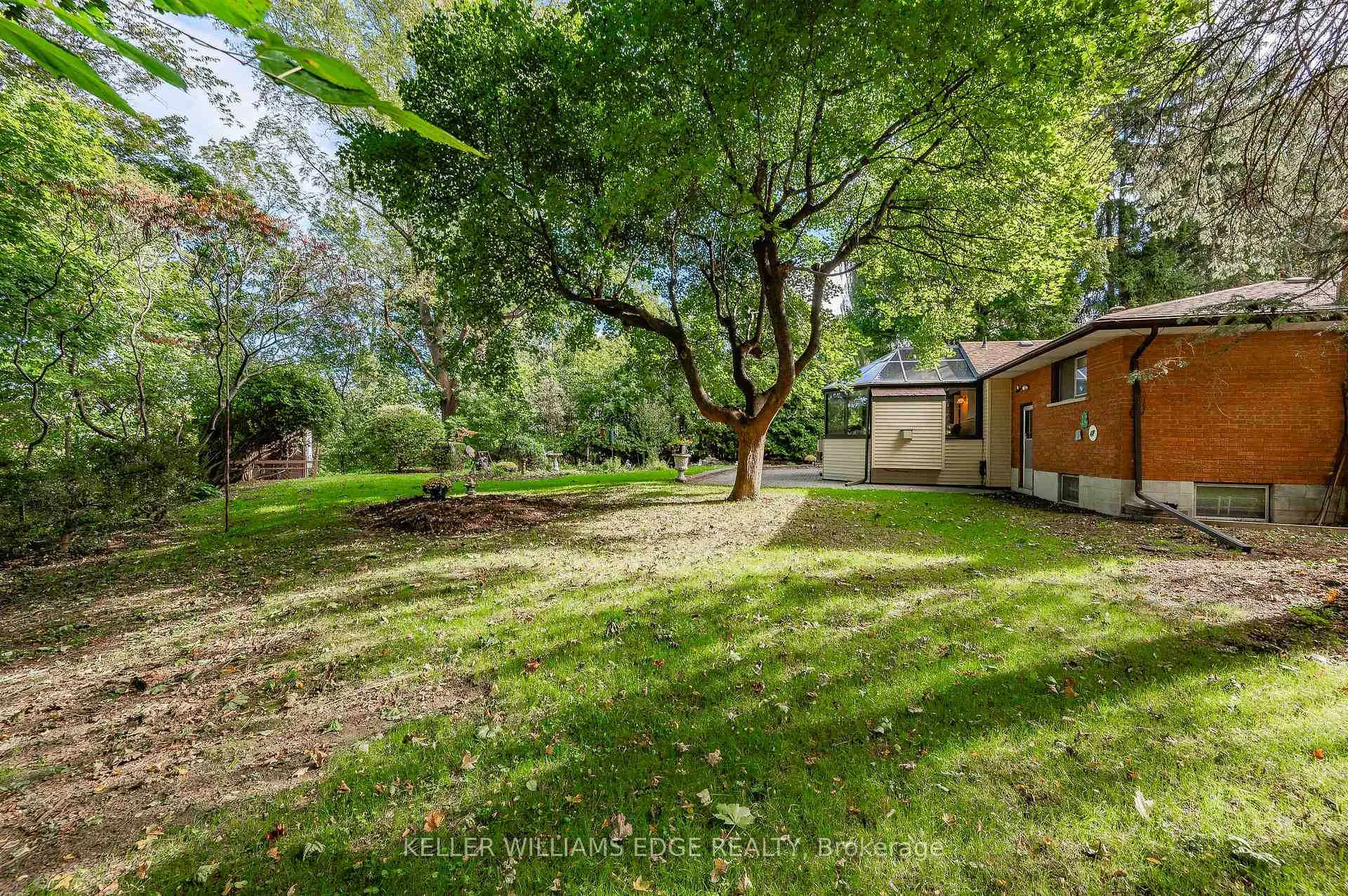 Photo 38 of 38 Osler Drive, Hamilton, Dundas — HOMEH