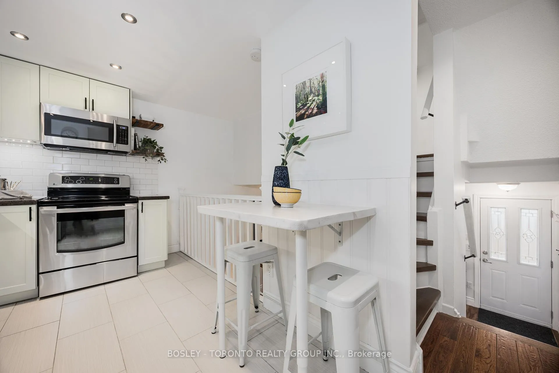 Photo 14 of Unit 25, 1666 Queen Street E, Toronto, Greenwood-Coxwell — HOMEH