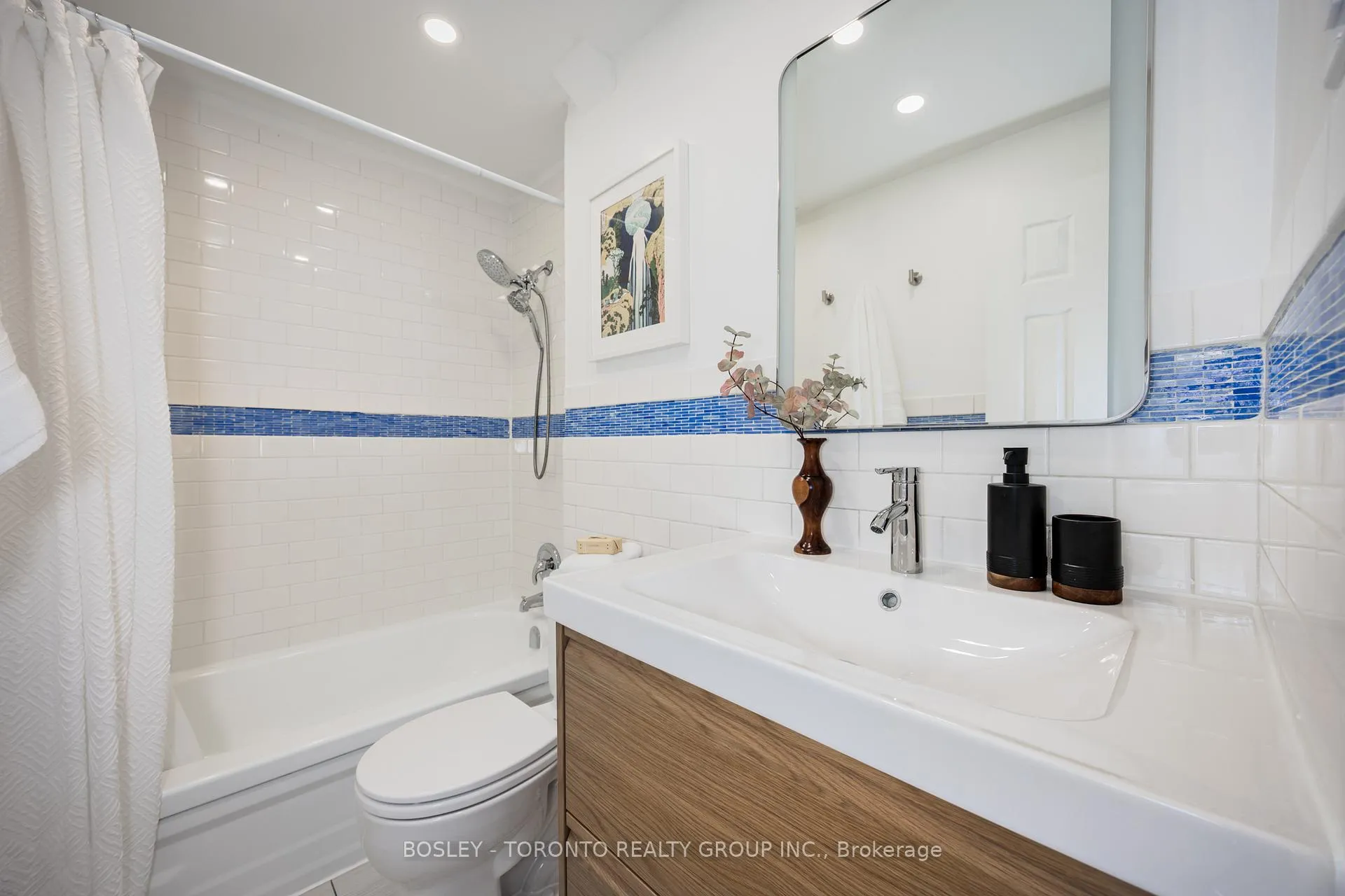 Photo 31 of Unit 25, 1666 Queen Street E, Toronto, Greenwood-Coxwell — HOMEH