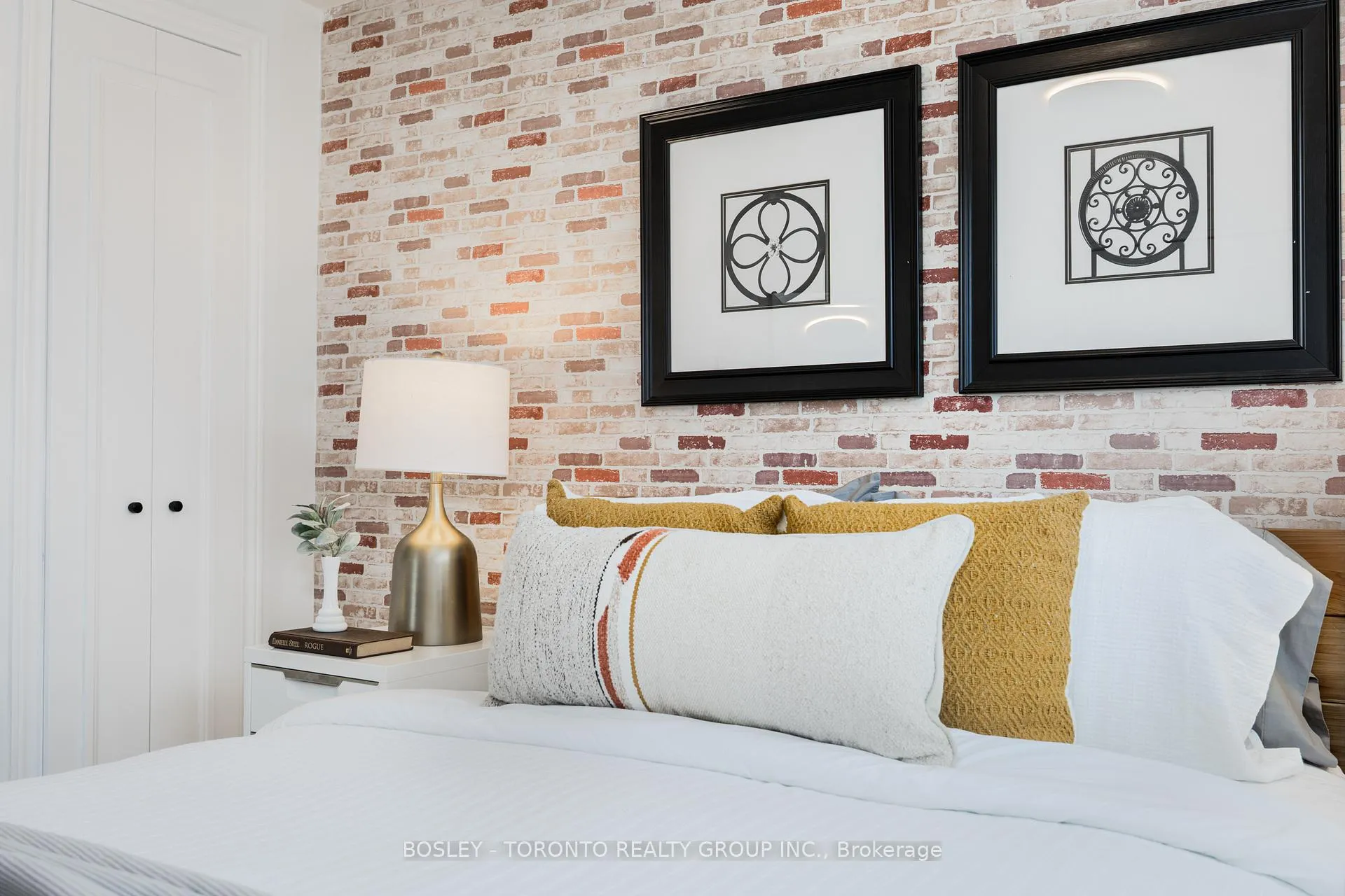 Photo 37 of Unit 25, 1666 Queen Street E, Toronto, Greenwood-Coxwell — HOMEH
