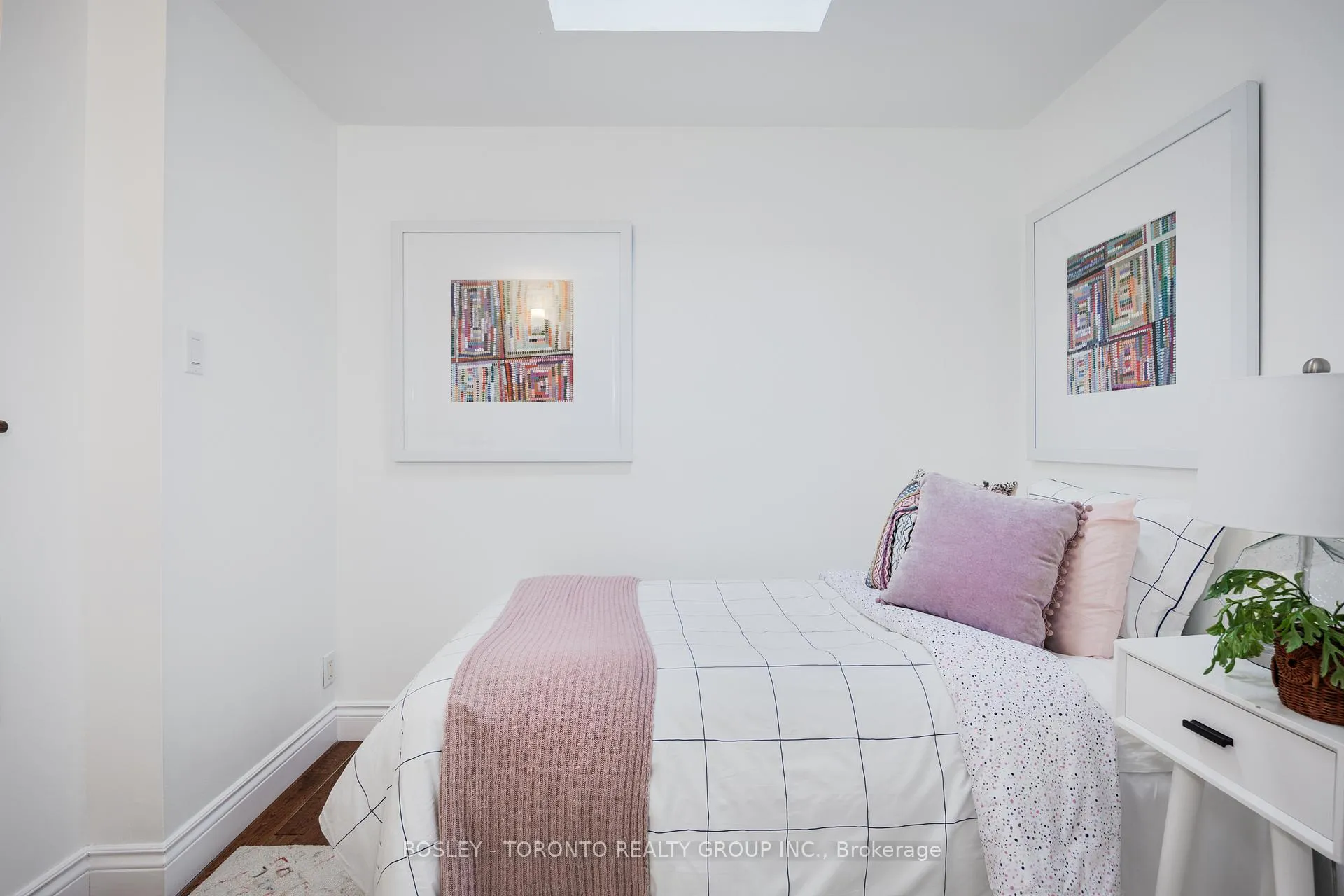 Photo 41 of Unit 25, 1666 Queen Street E, Toronto, Greenwood-Coxwell — HOMEH