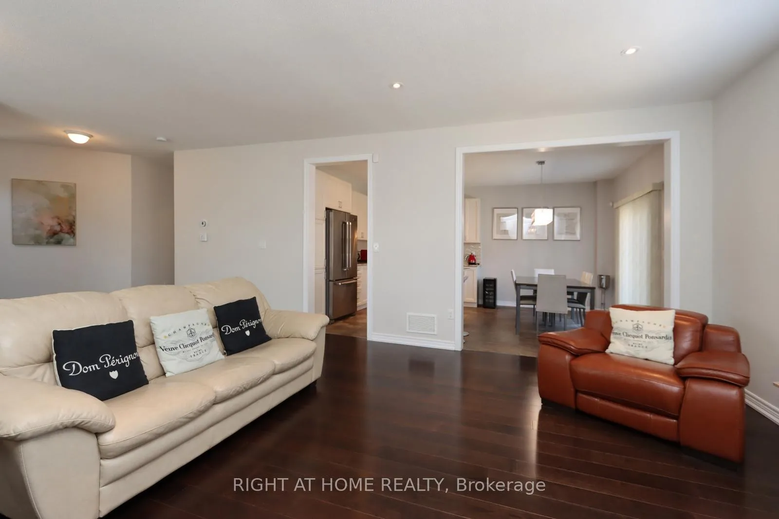 Photo 8 of 149 Vinton Road, Hamilton, Ancaster — HOMEH