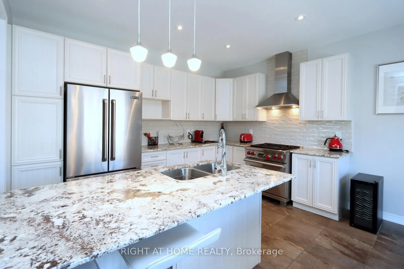 Photo 11 of 149 Vinton Road, Hamilton, Ancaster — HOMEH