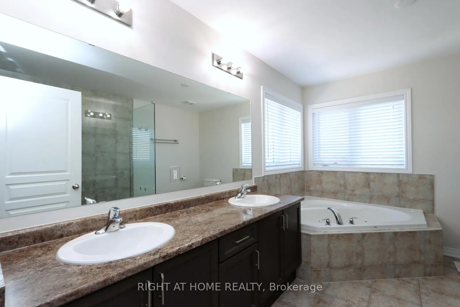 Photo 23 of 149 Vinton Road, Hamilton, Ancaster — HOMEH