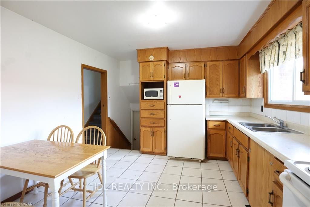 Photo 6 of Unit Room, 384 Albert Street, Waterloo — HOMEH