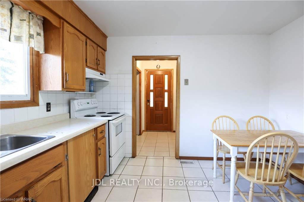 Photo 7 of Unit Room, 384 Albert Street, Waterloo — HOMEH
