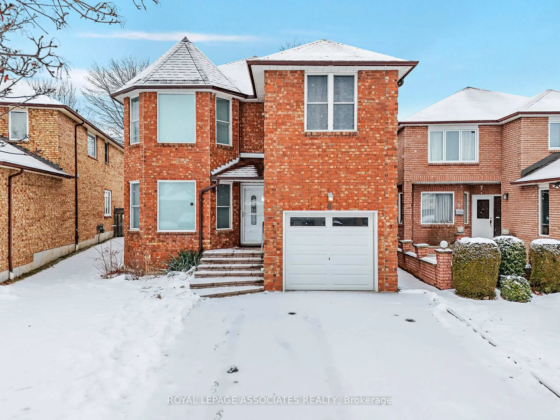 Photo 1 of 8 Angus Drive, Ajax, Central — HOMEH
