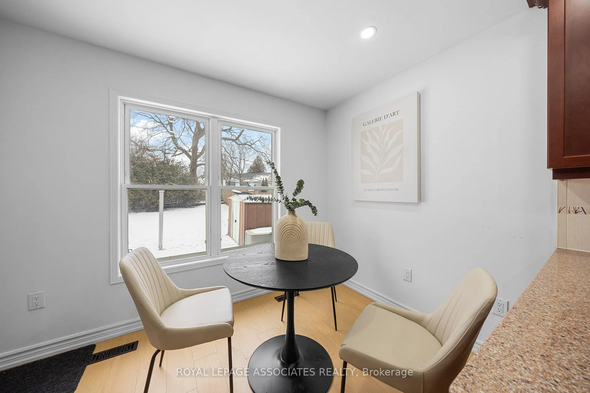Photo 13 of 8 Angus Drive, Ajax, Central — HOMEH
