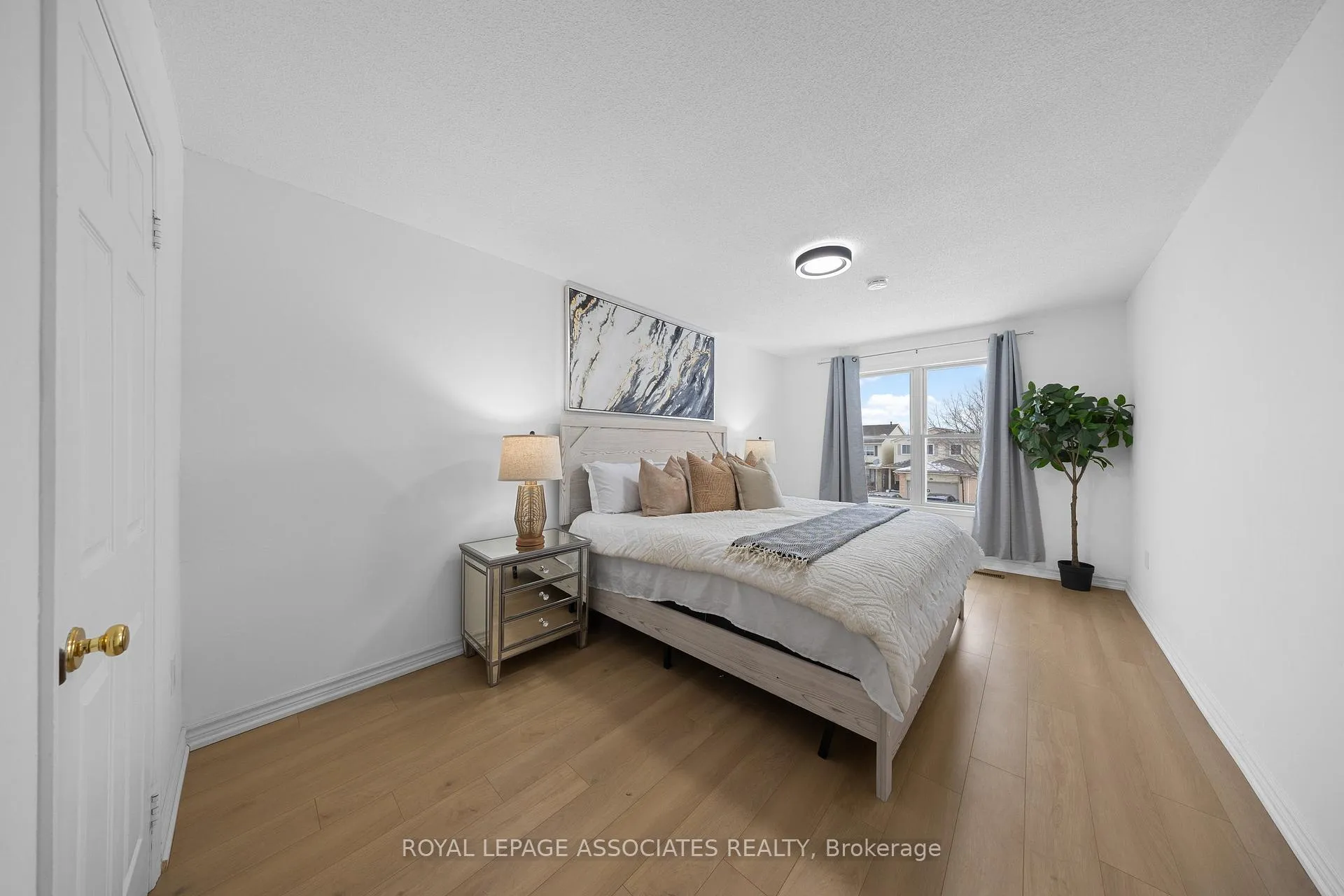 Photo 18 of 8 Angus Drive, Ajax, Central — HOMEH