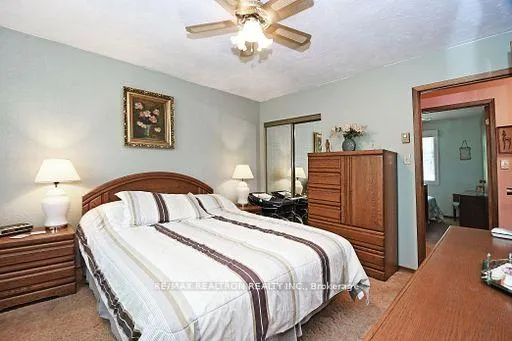Photo 15 of 589 Lake Drive E, Georgina, Historic Lakeshore Communities — HOMEH