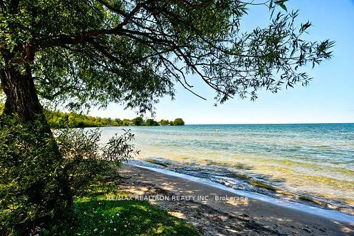 Photo 23 of 589 Lake Drive E, Georgina, Historic Lakeshore Communities — HOMEH