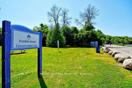 Photo 25 of 589 Lake Drive E, Georgina, Historic Lakeshore Communities — HOMEH