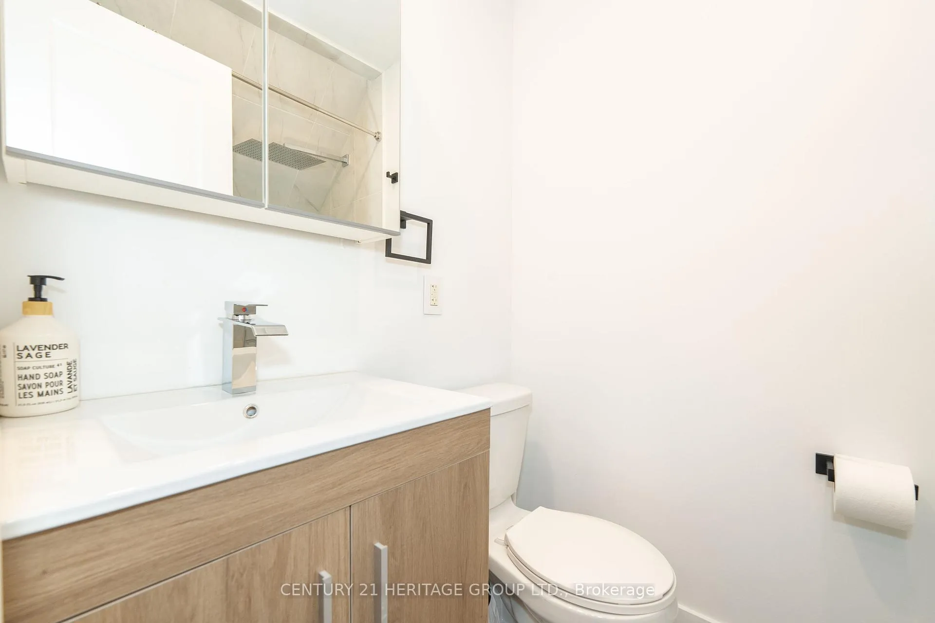 Photo 14 of 48 Denvale Road, Toronto, O'Connor-Parkview — HOMEH
