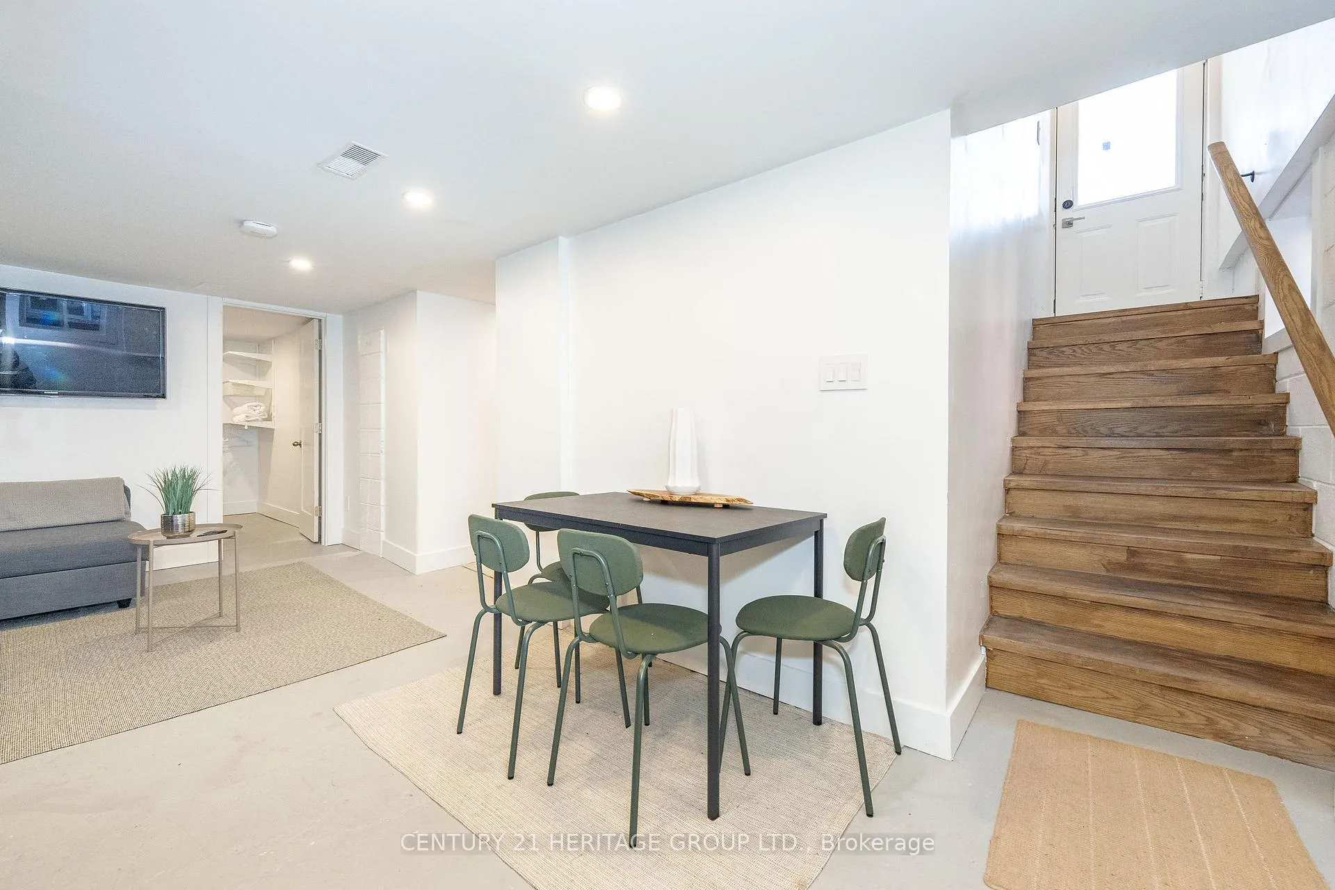 Photo 19 of 48 Denvale Road, Toronto, O'Connor-Parkview — HOMEH