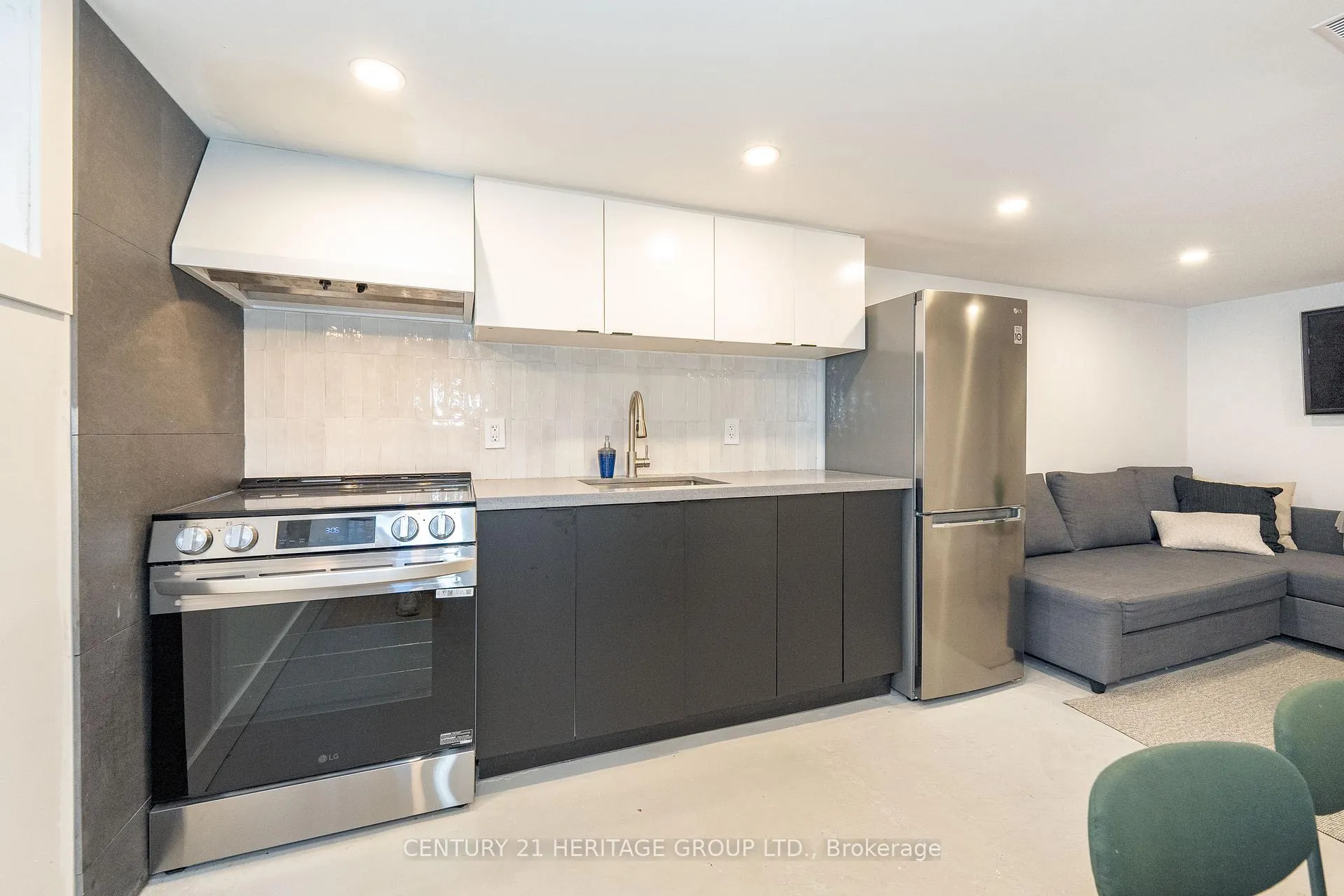 Photo 20 of 48 Denvale Road, Toronto, O'Connor-Parkview — HOMEH