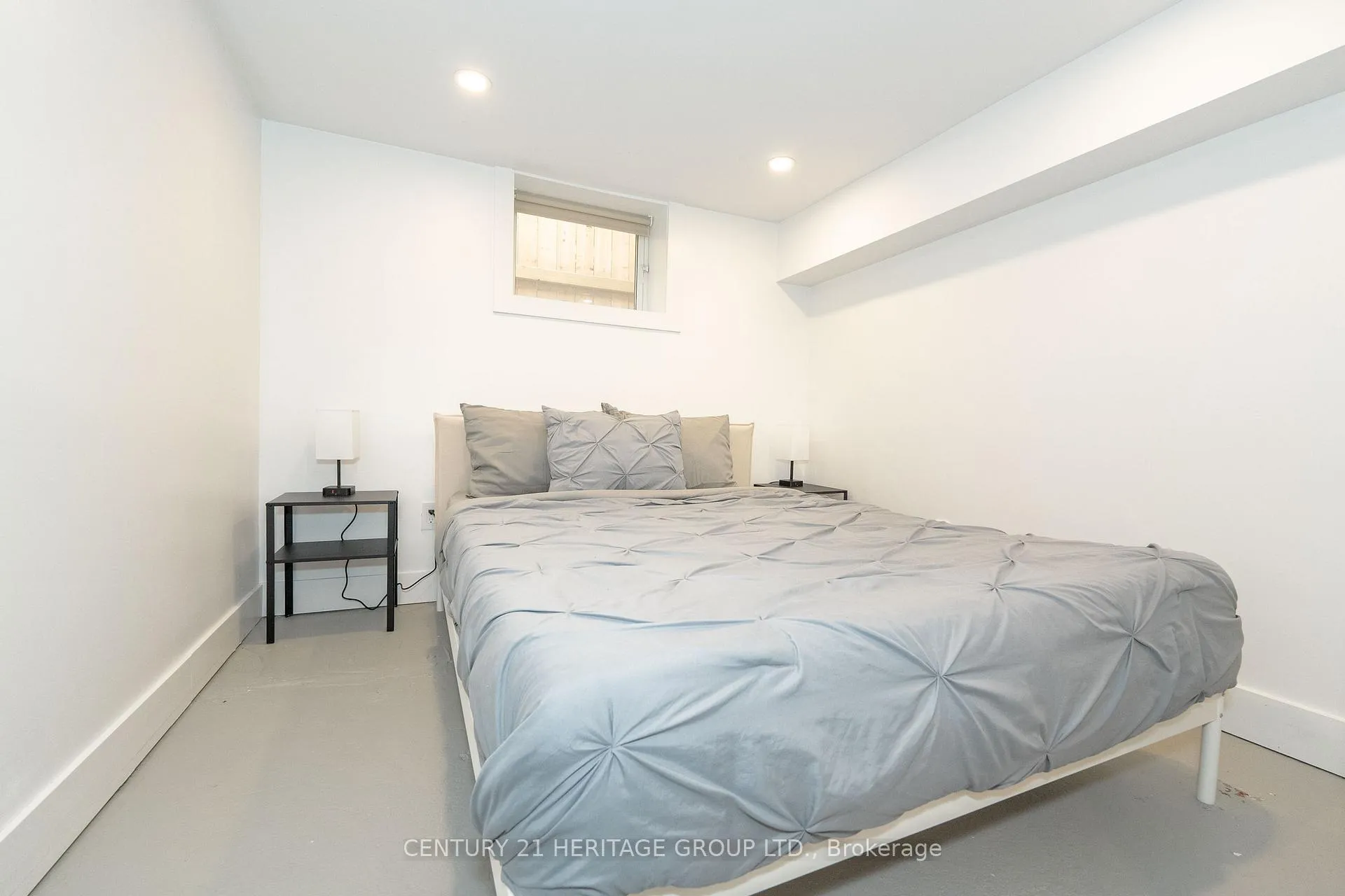 Photo 24 of 48 Denvale Road, Toronto, O'Connor-Parkview — HOMEH