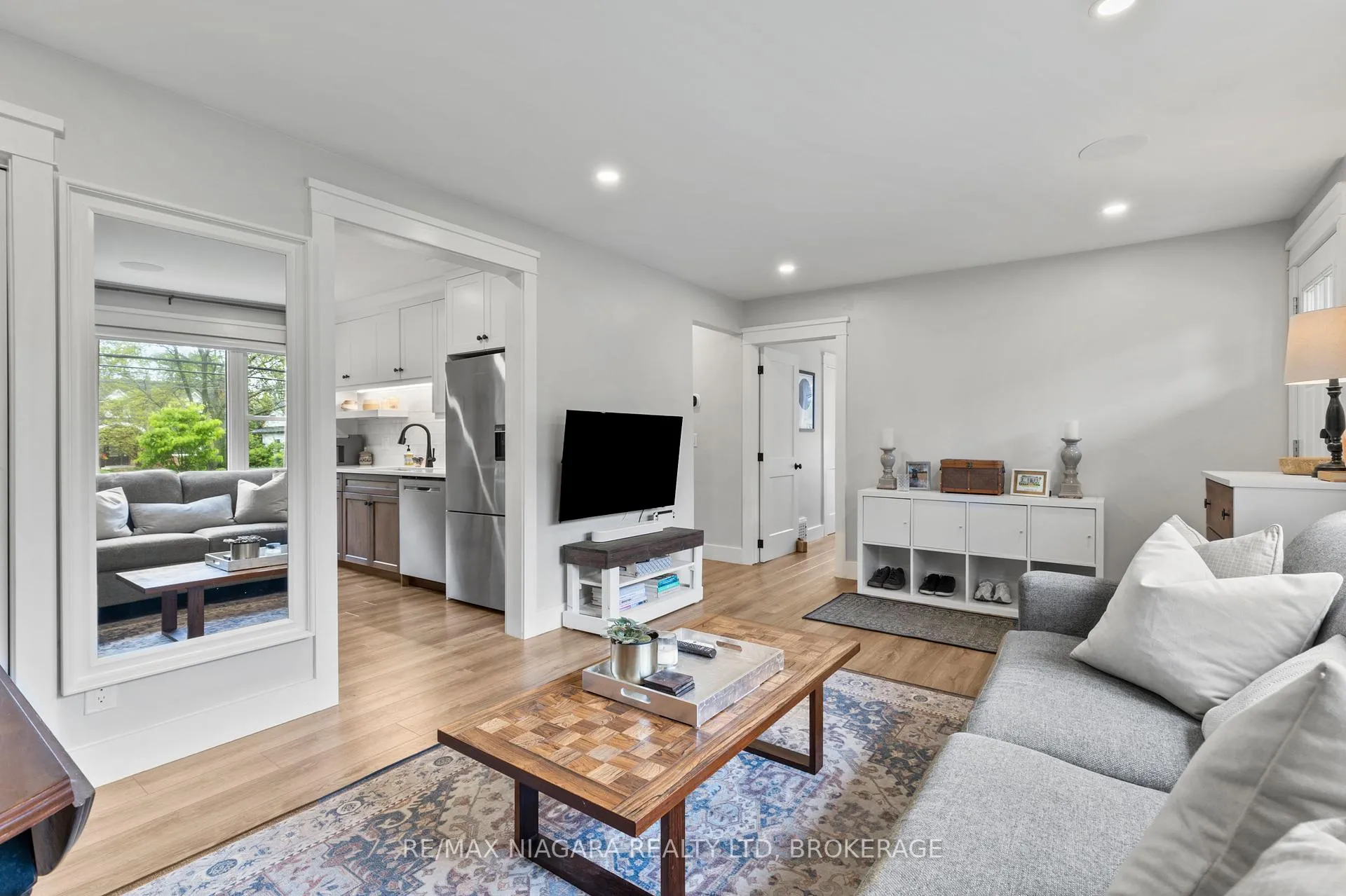 Photo 13 of 35 Tecumseh Street, St. Catharines, Bunting/Linwell — HOMEH