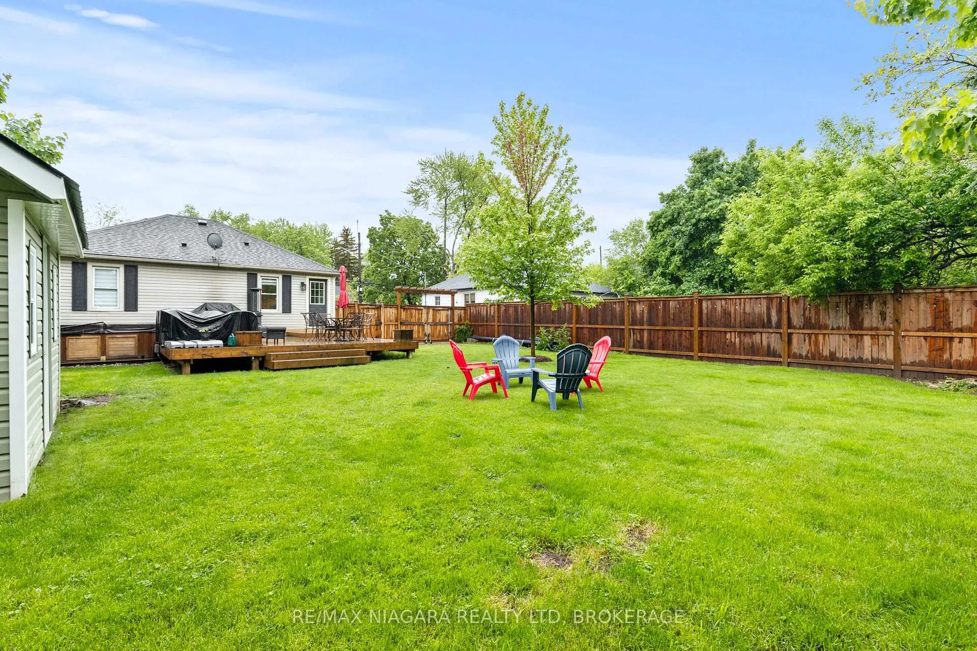 Photo 37 of 35 Tecumseh Street, St. Catharines, Bunting/Linwell — HOMEH