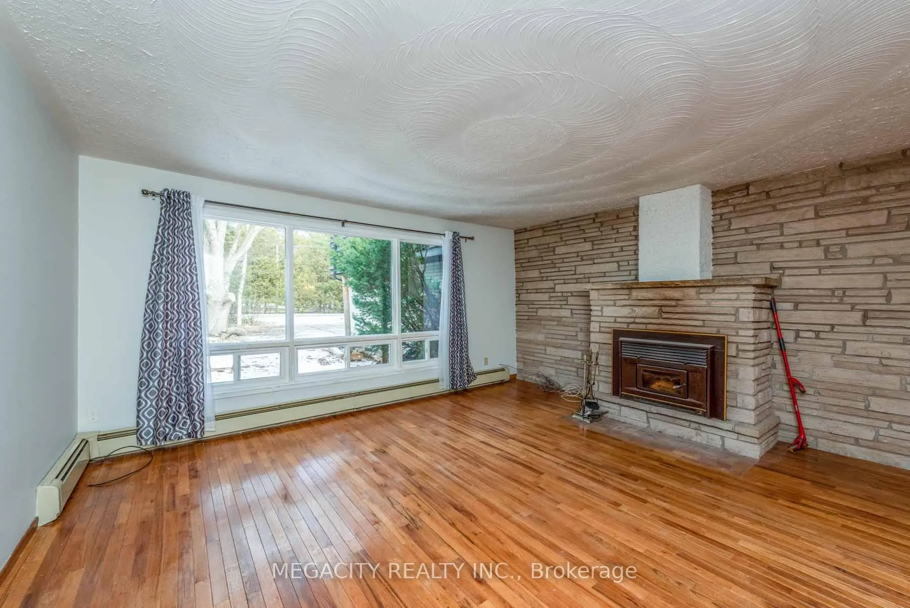Photo 8 of 14242 Mt. Plesant Road, Caledon, Rural Caledon — HOMEH