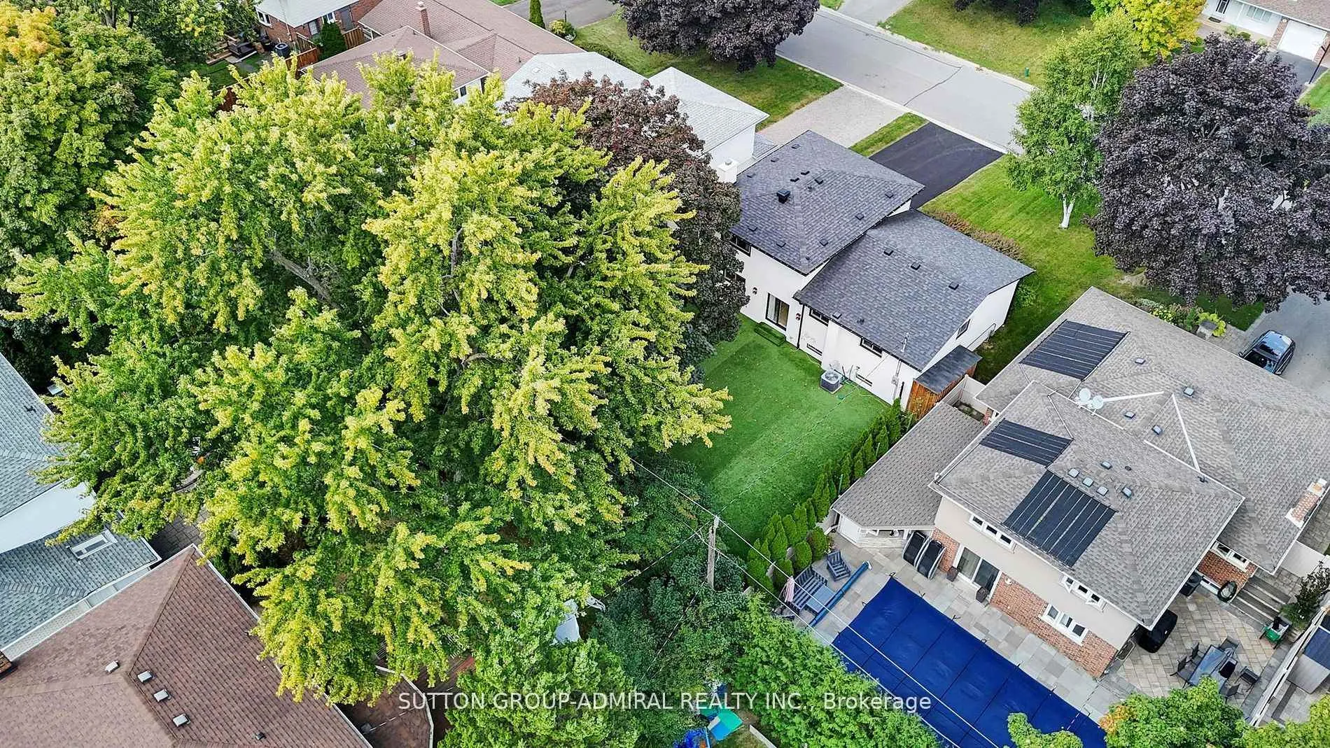 Photo 3 of 25 Silver Aspen Drive, Markham, Royal Orchard — HOMEH