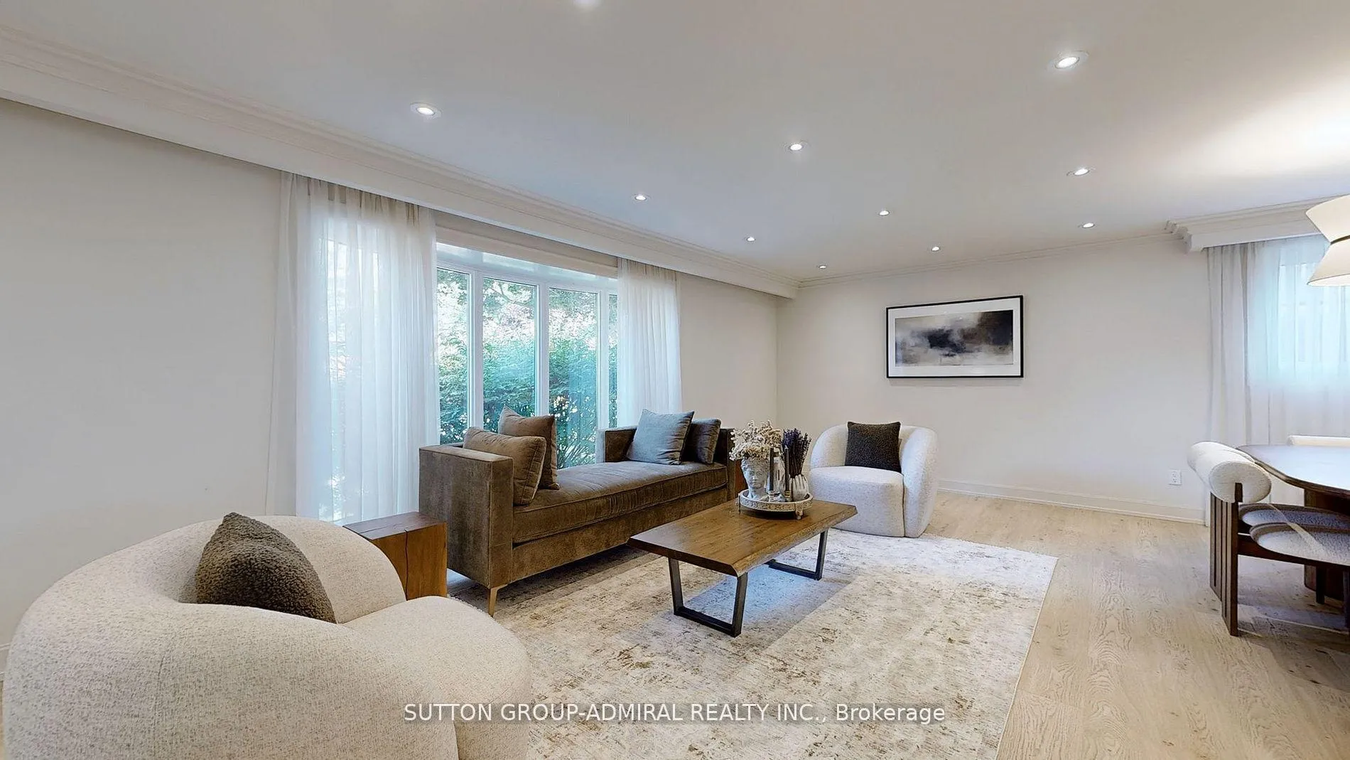 Photo 10 of 25 Silver Aspen Drive, Markham, Royal Orchard — HOMEH