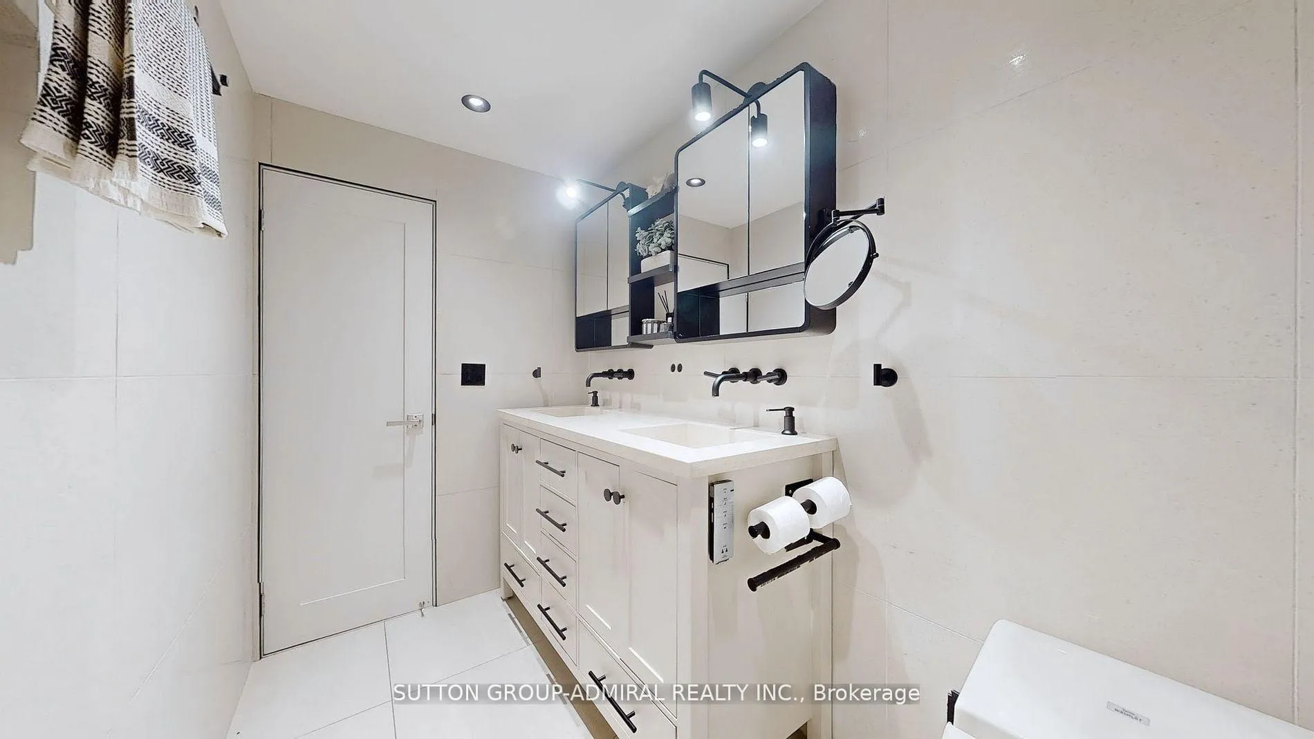 Photo 27 of 25 Silver Aspen Drive, Markham, Royal Orchard — HOMEH